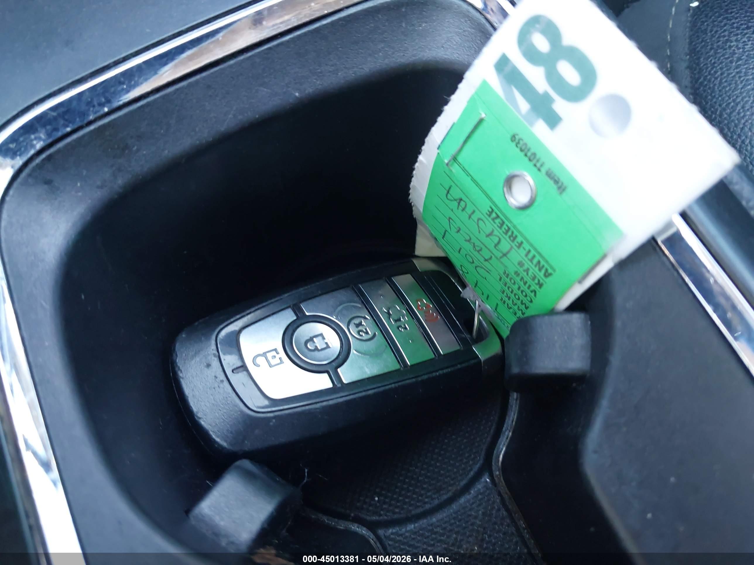 FORD FUSION image 11