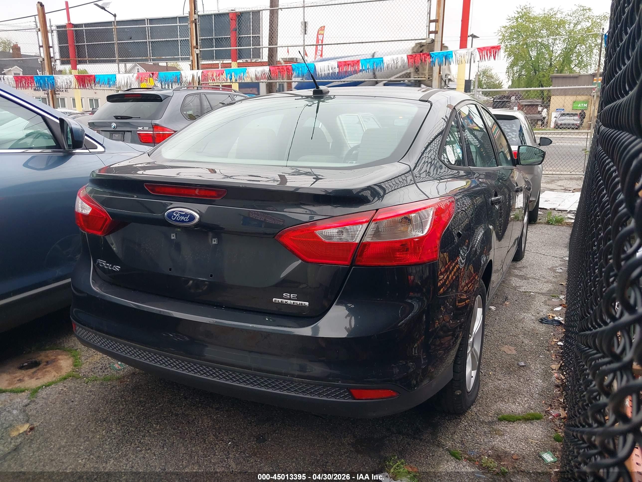 FORD FOCUS image 3