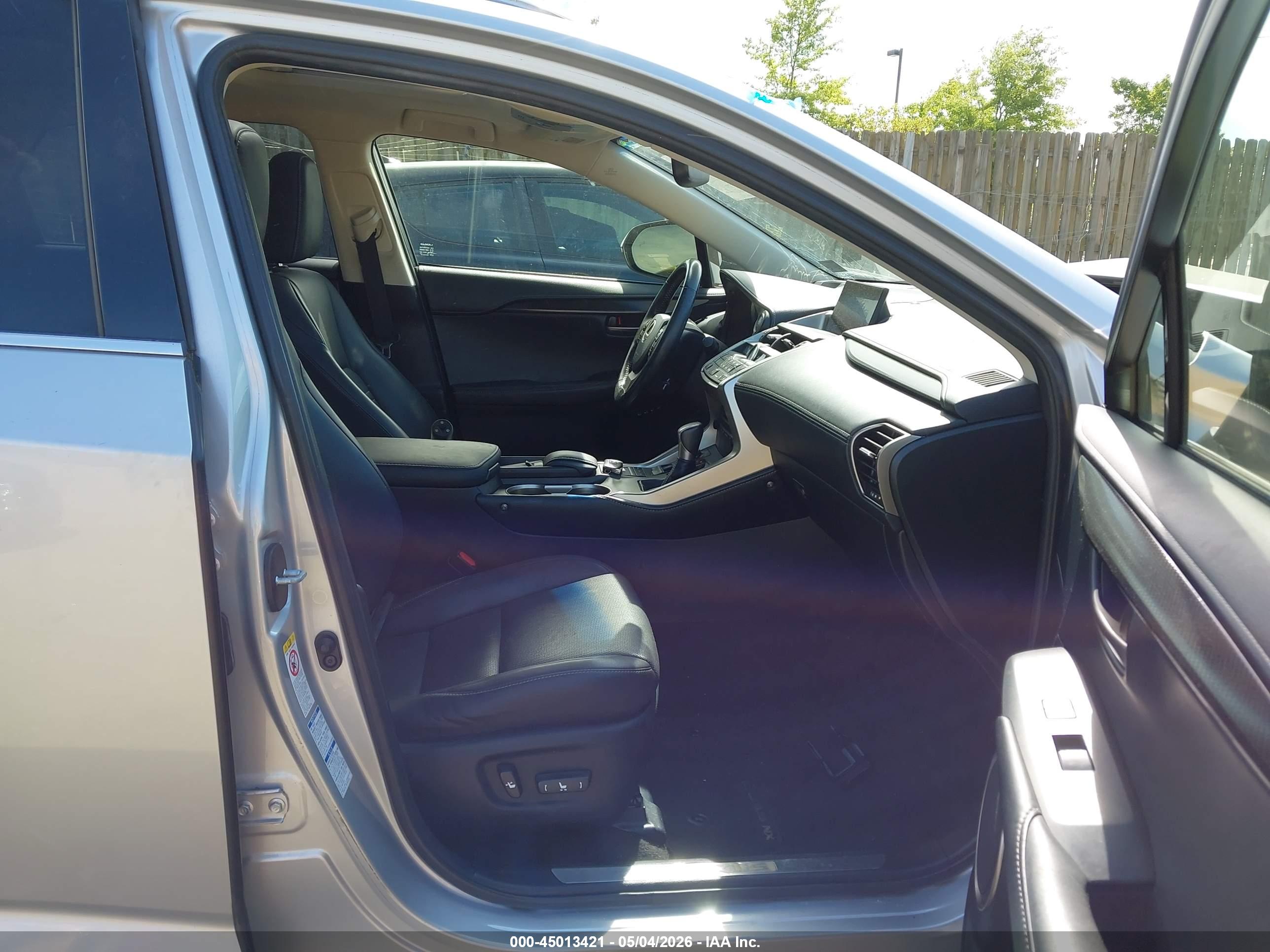 LEXUS NX image 5