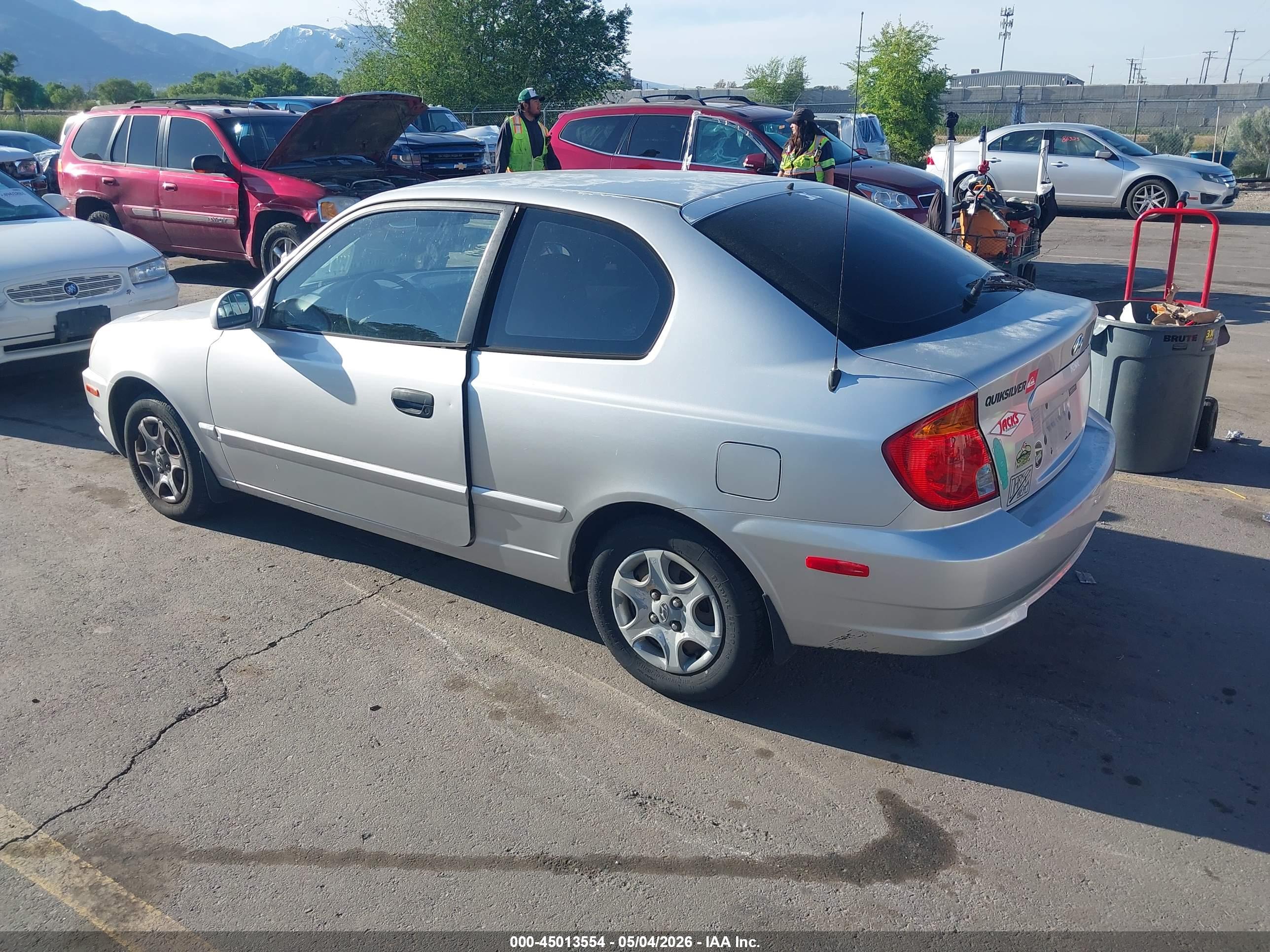 HYUNDAI ACCENT image 3
