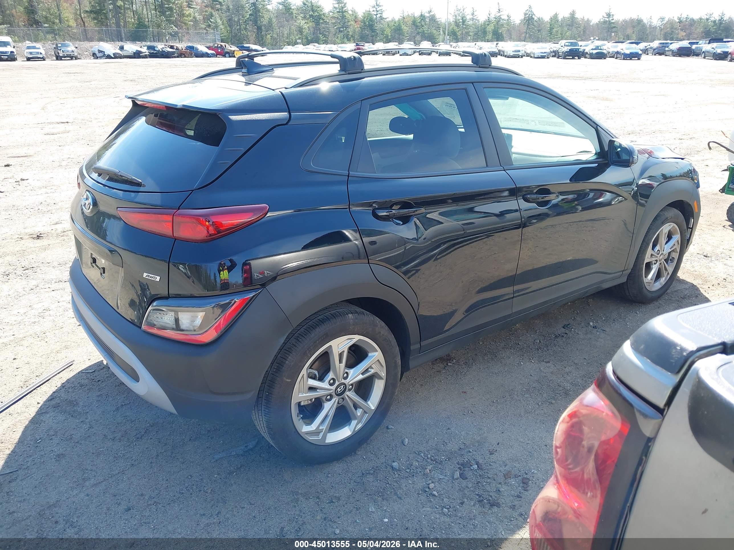 HYUNDAI KONA image 4