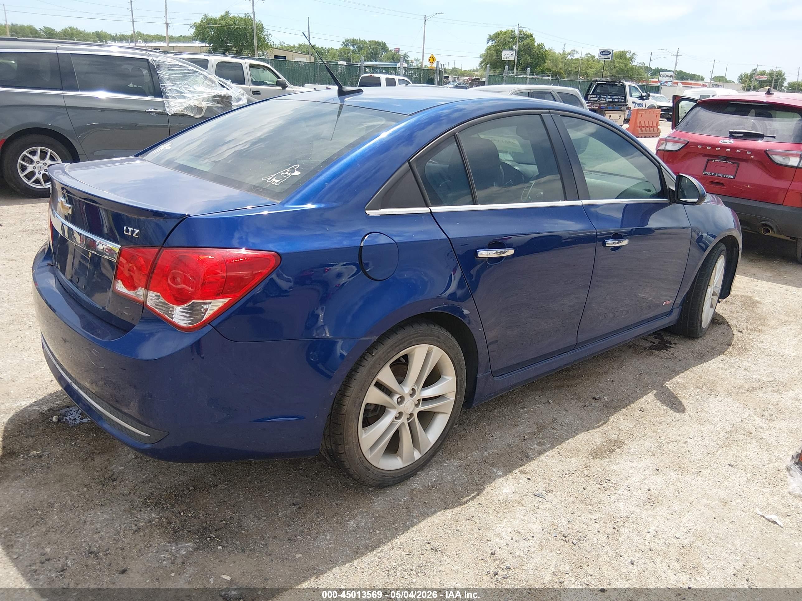 CHEVROLET CRUZE image 4