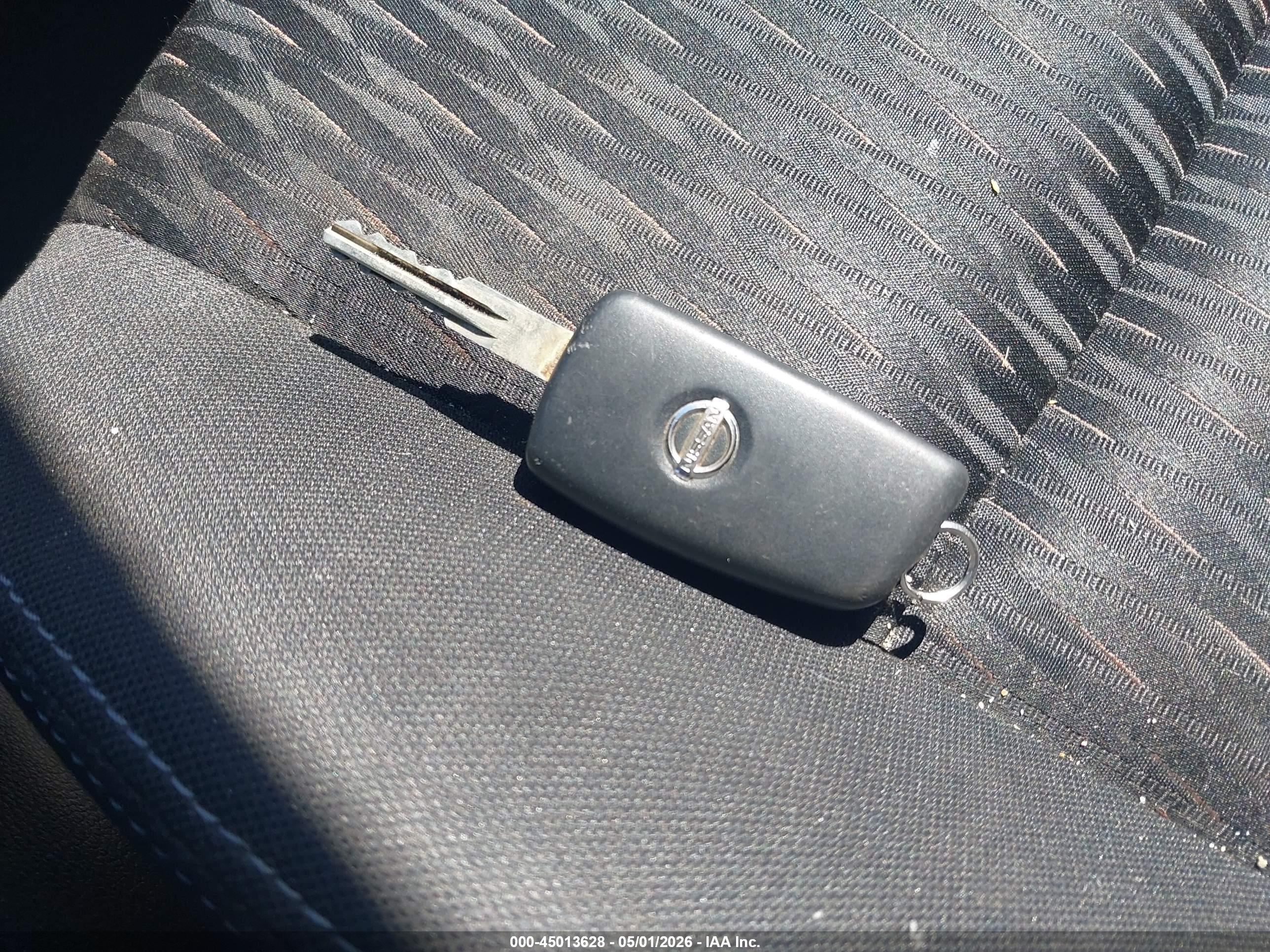 NISSAN ROGUE image 11
