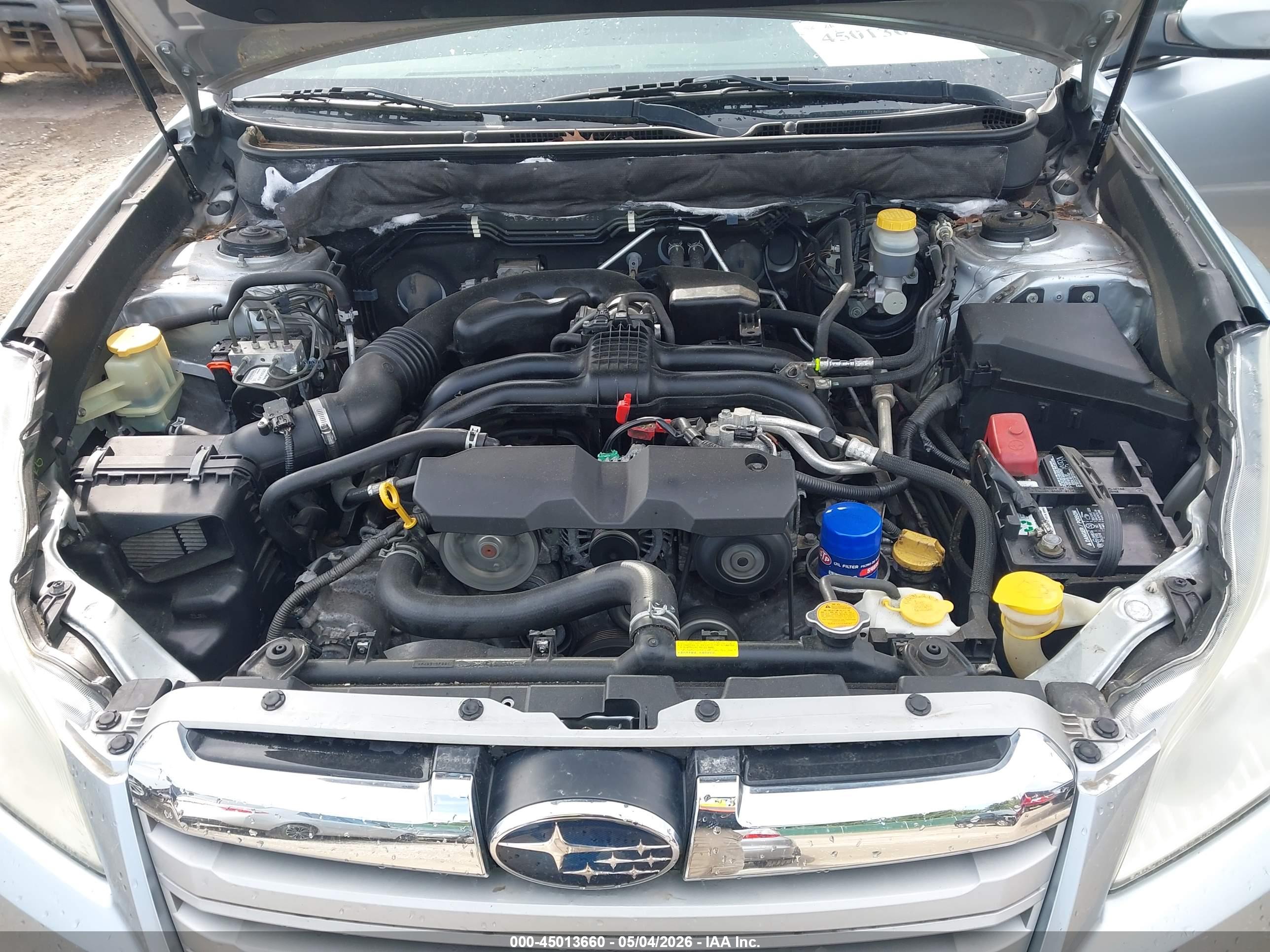 SUBARU OUTBACK image 10