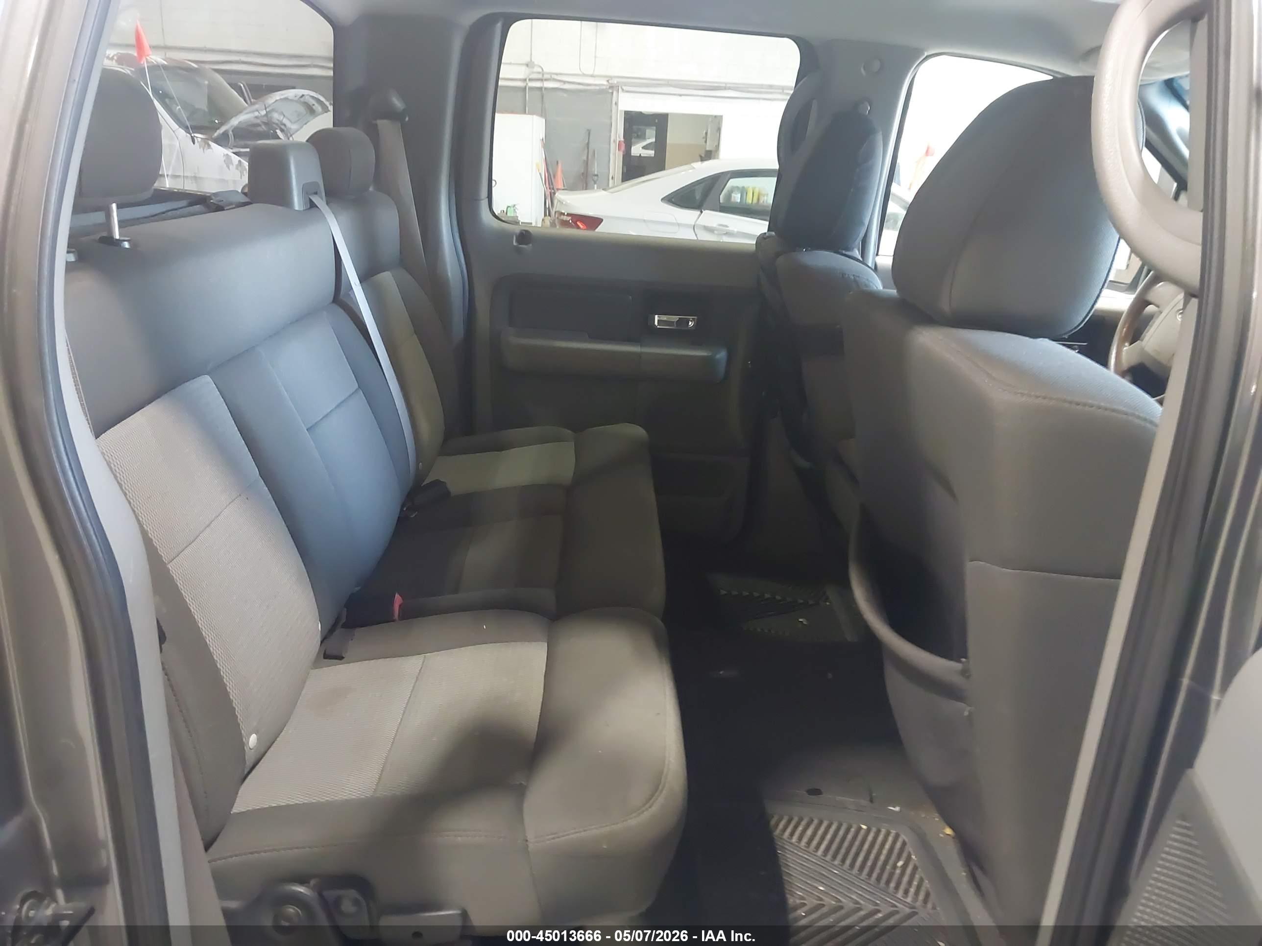 FORD F-150 image 8