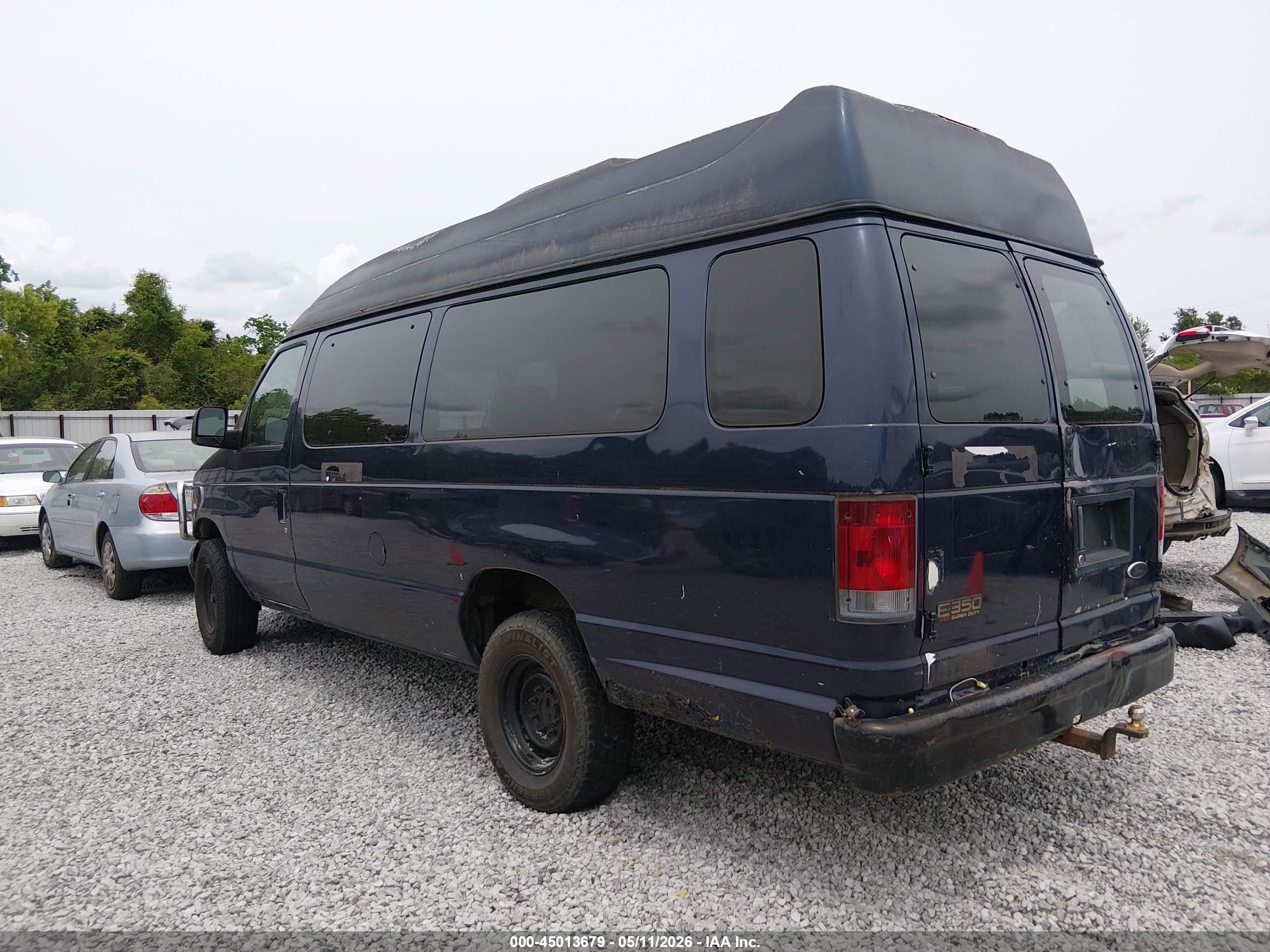 FORD E-350 image 3