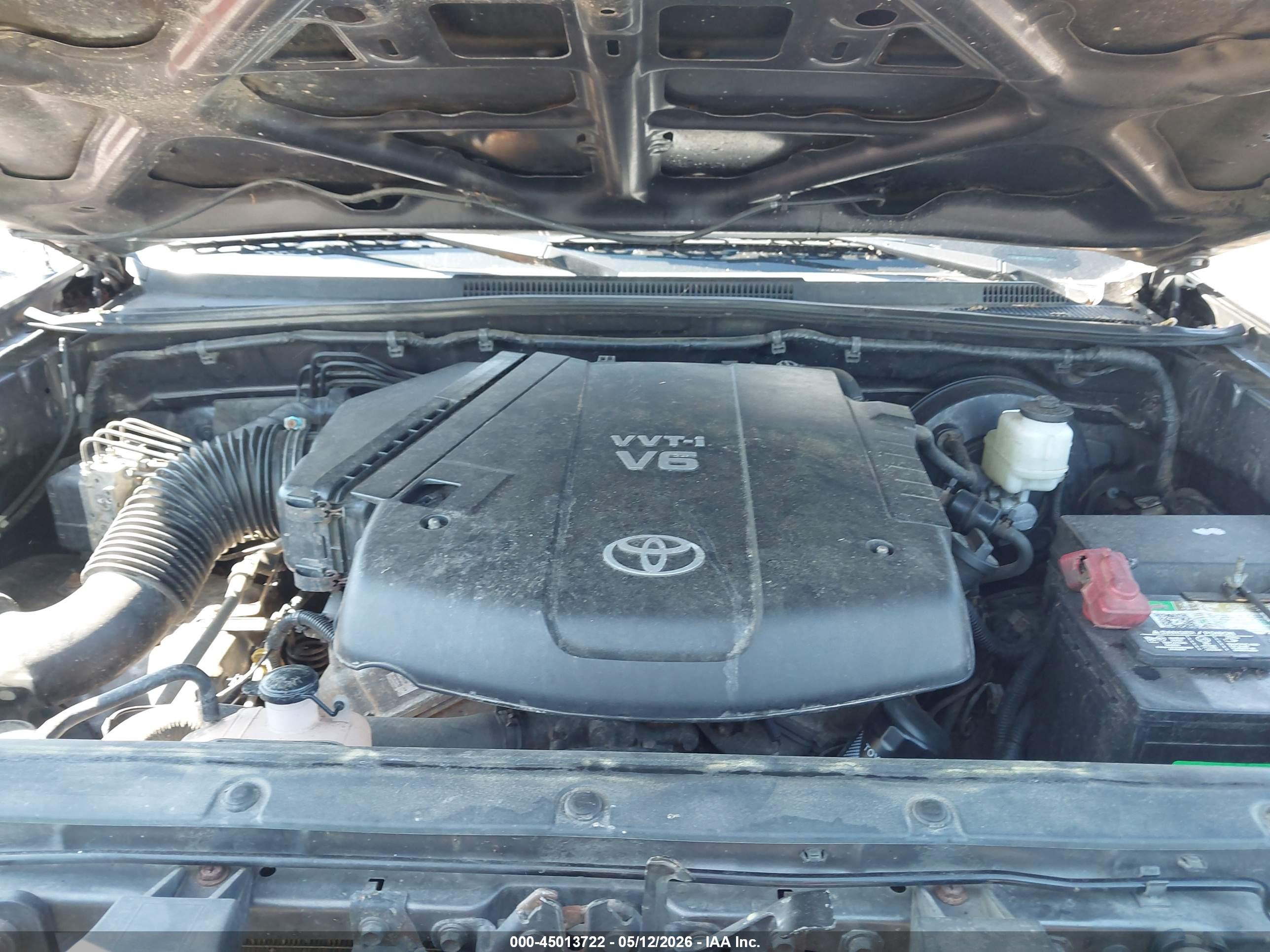 TOYOTA TACOMA image 10