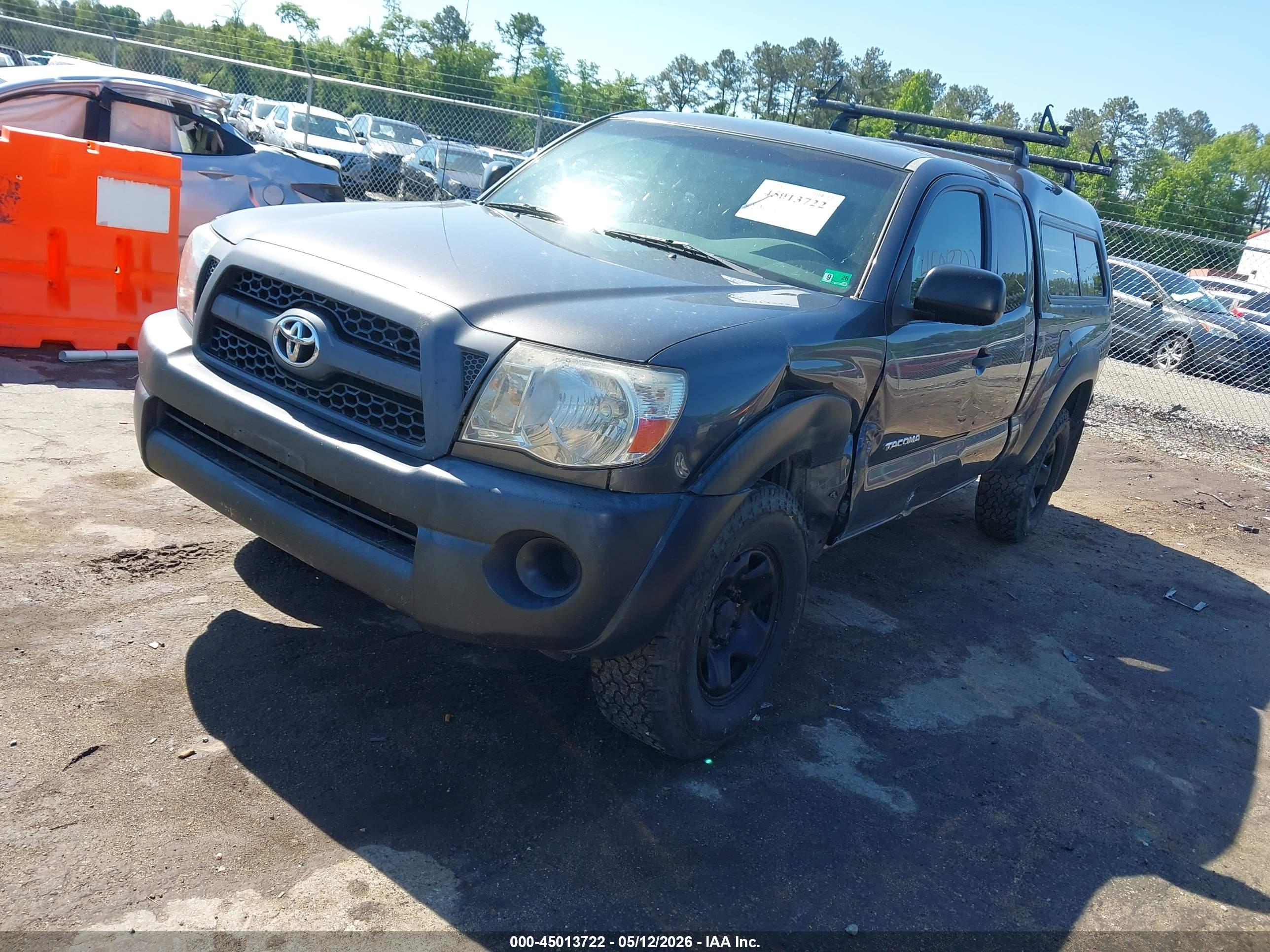 TOYOTA TACOMA image 2