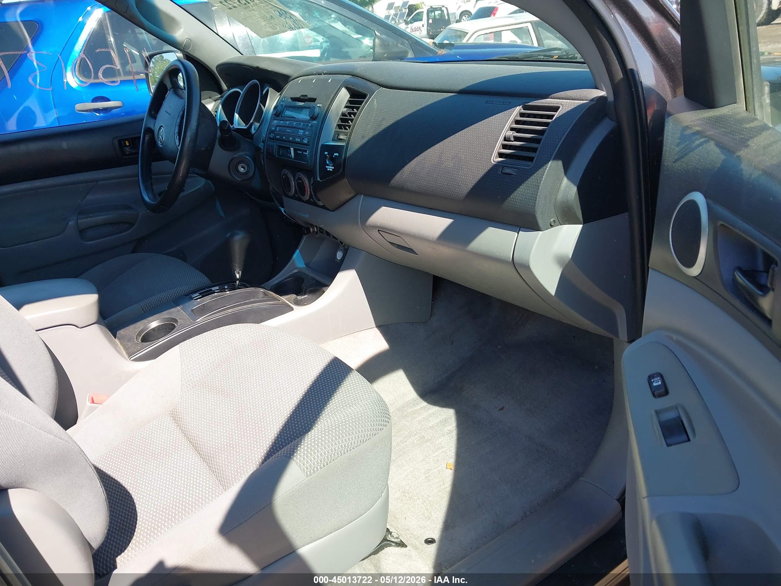 TOYOTA TACOMA image 5