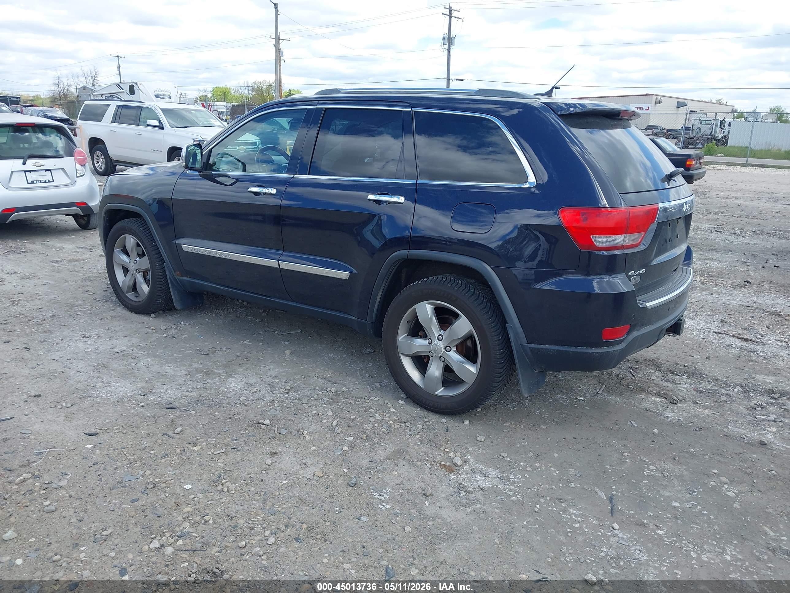 JEEP GRAND image 3