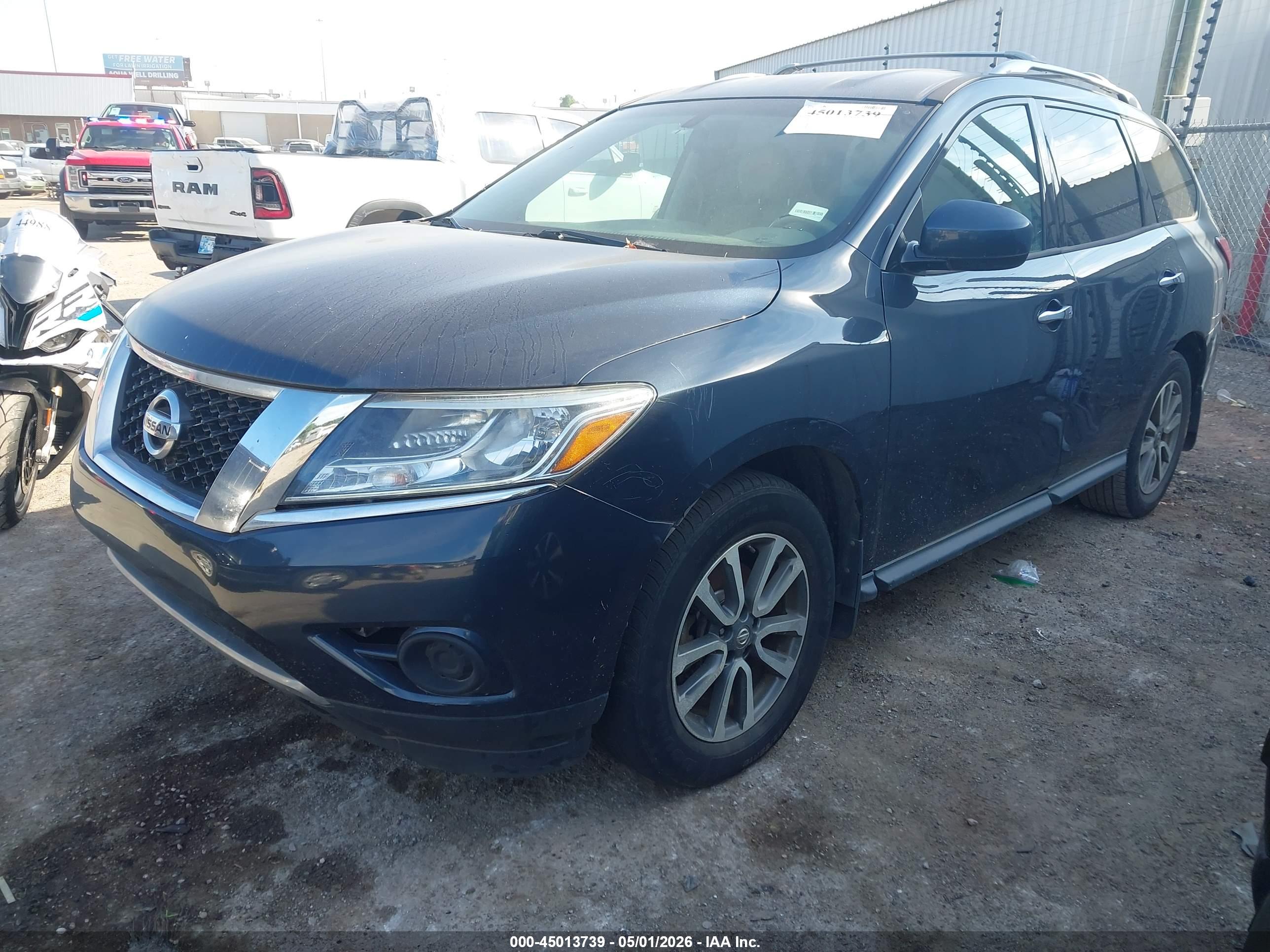 NISSAN PATHFINDER image 2
