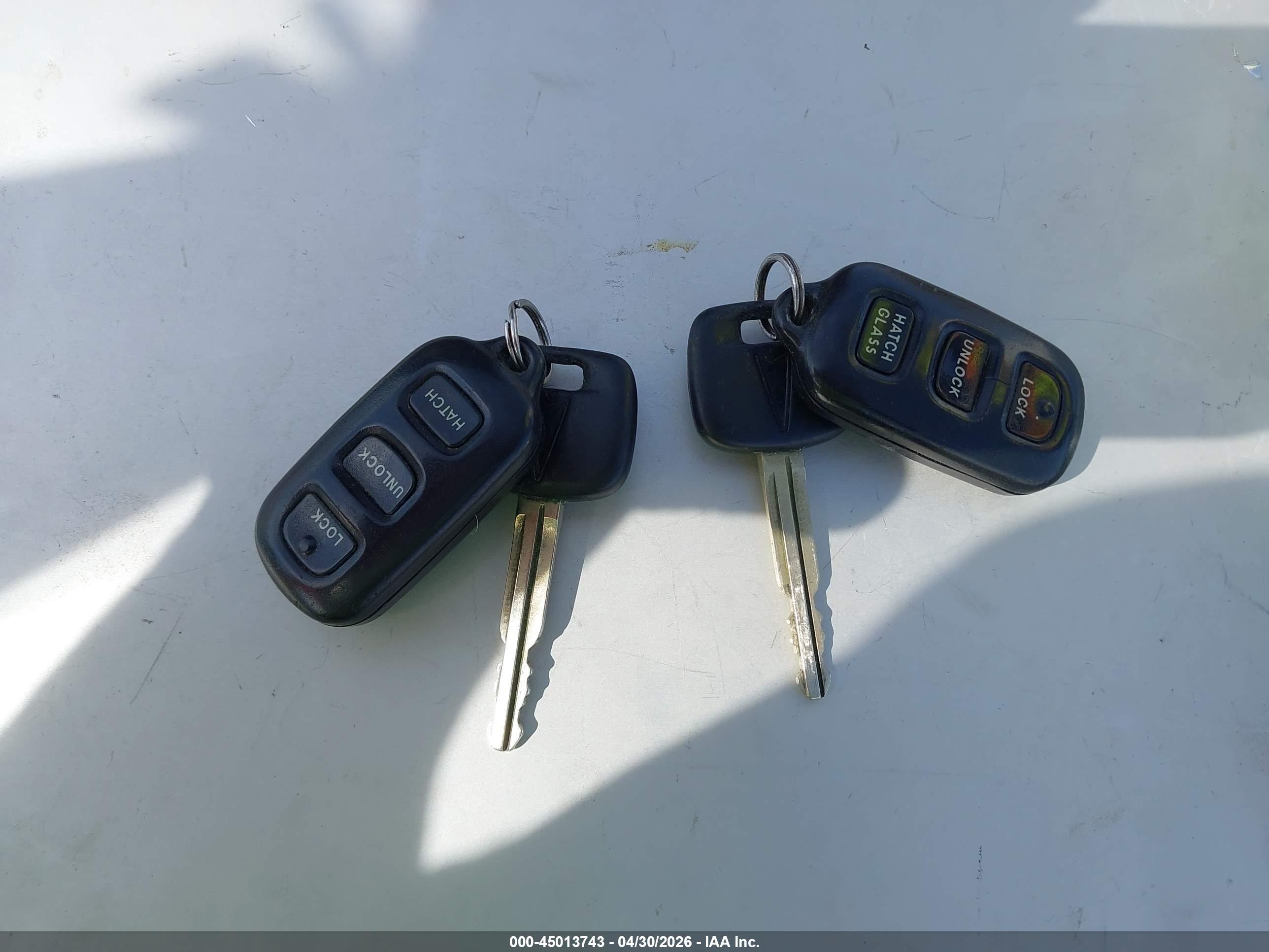 PONTIAC VIBE image 11