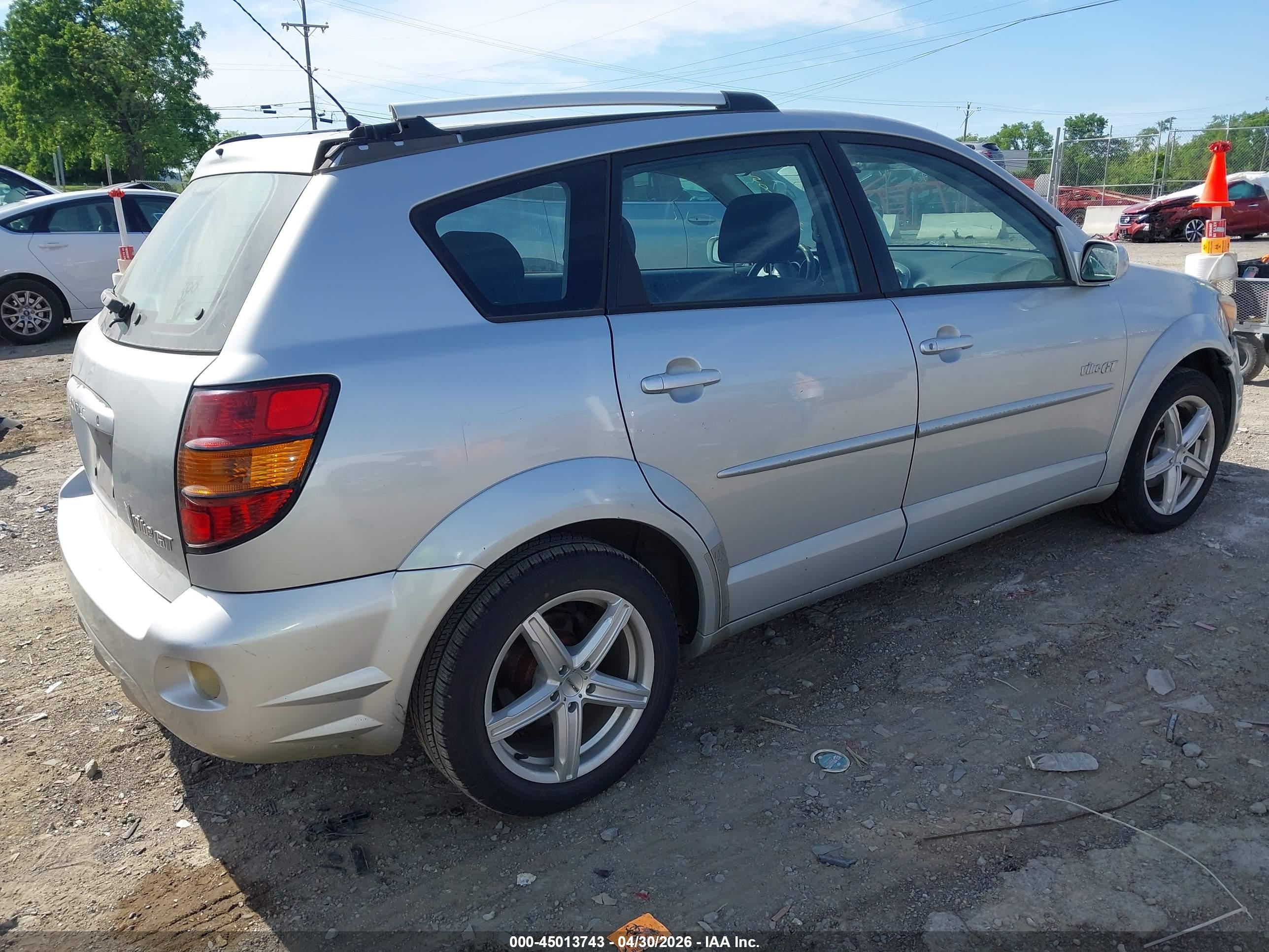 PONTIAC VIBE image 4