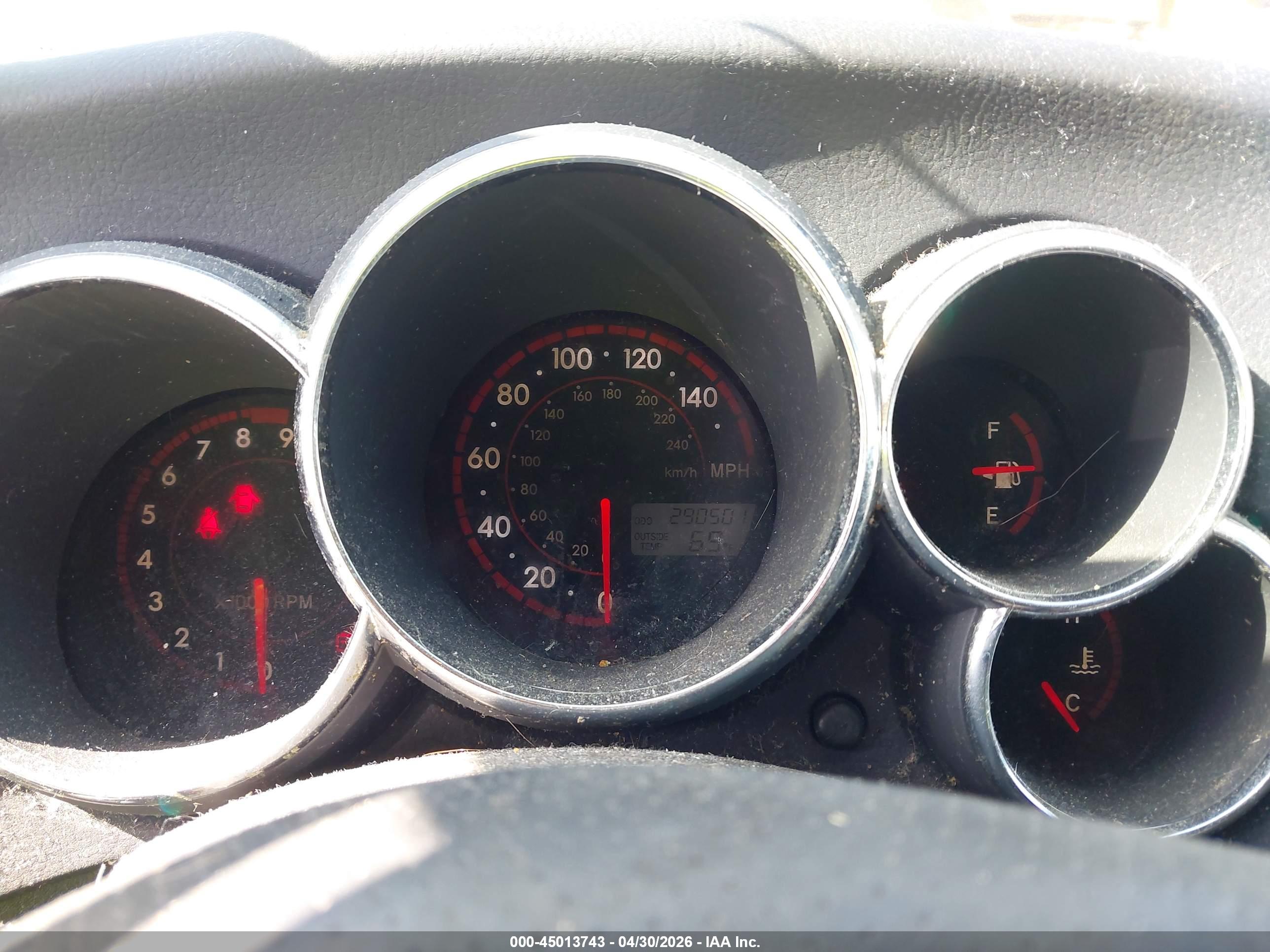 PONTIAC VIBE image 7
