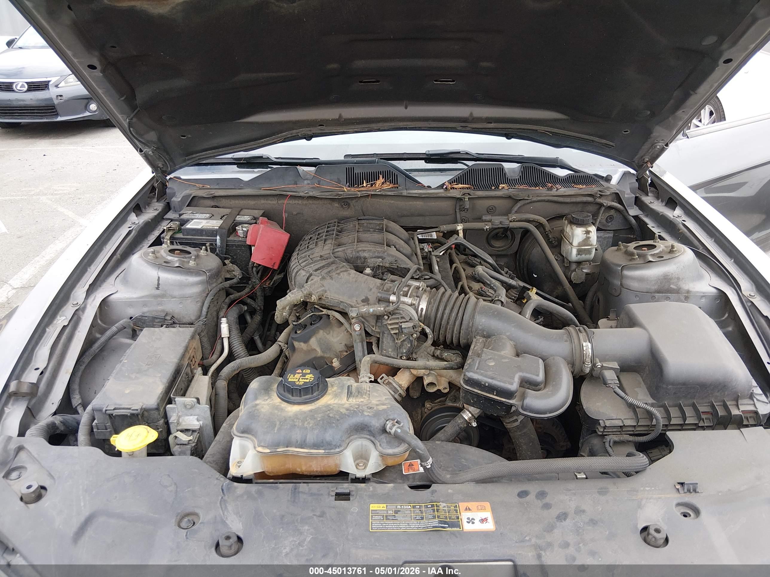 FORD MUSTANG image 10