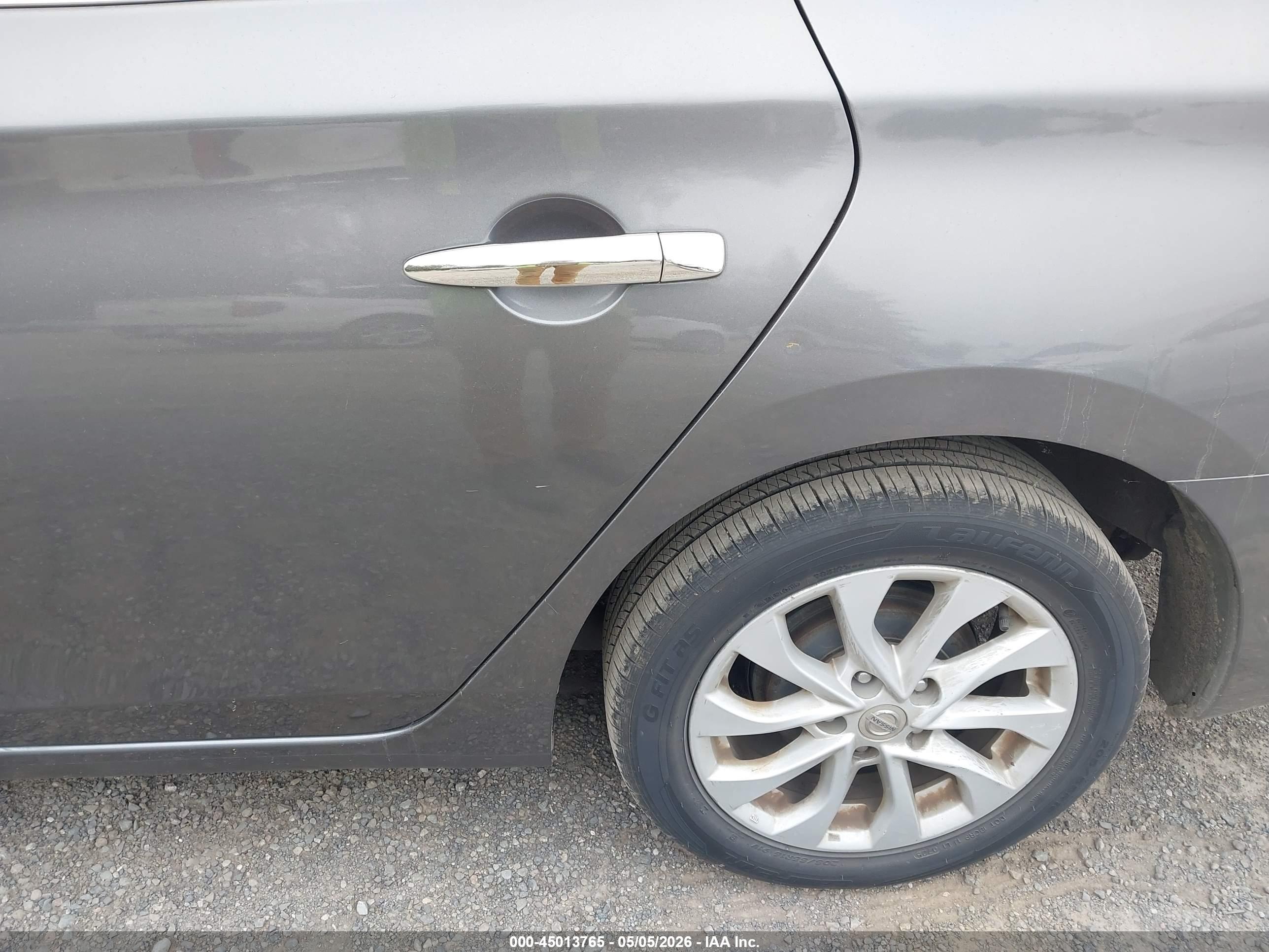 NISSAN SENTRA image 6