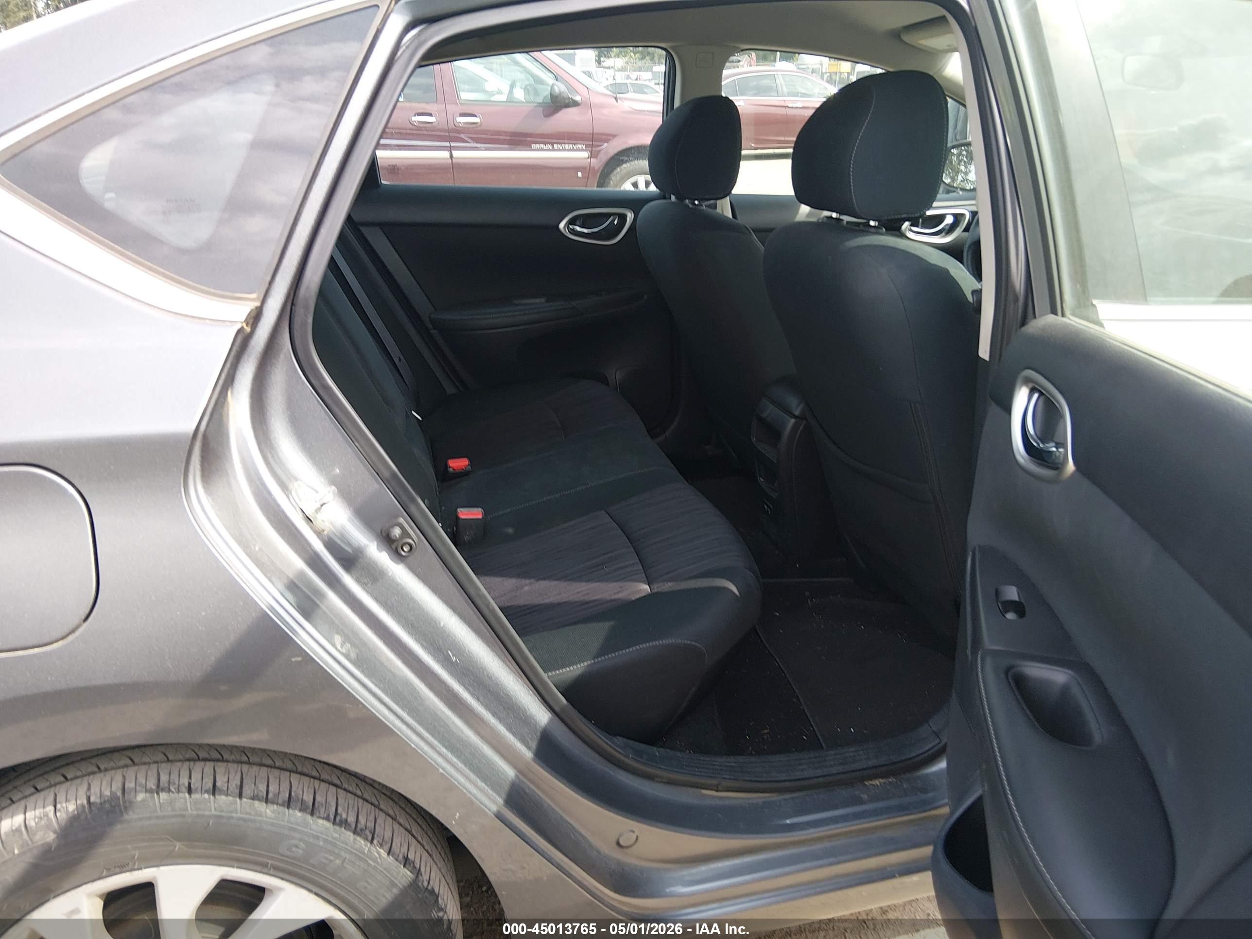 NISSAN SENTRA image 8