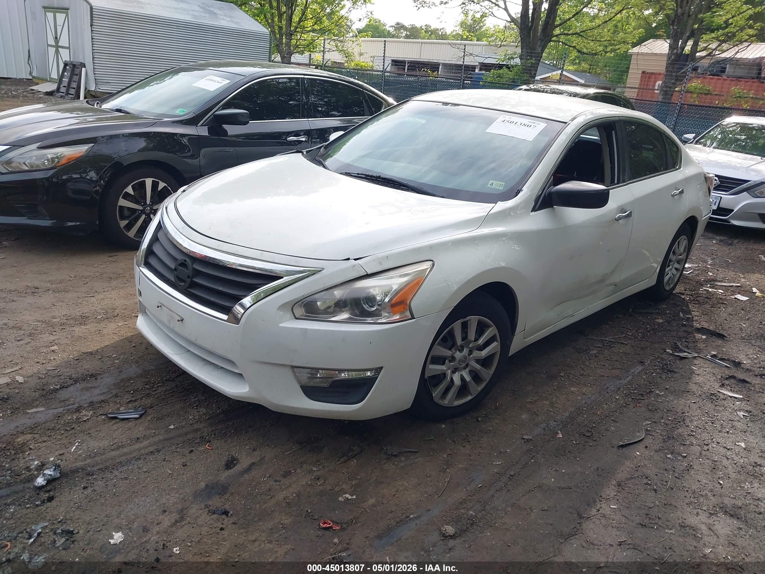 NISSAN ALTIMA image 2