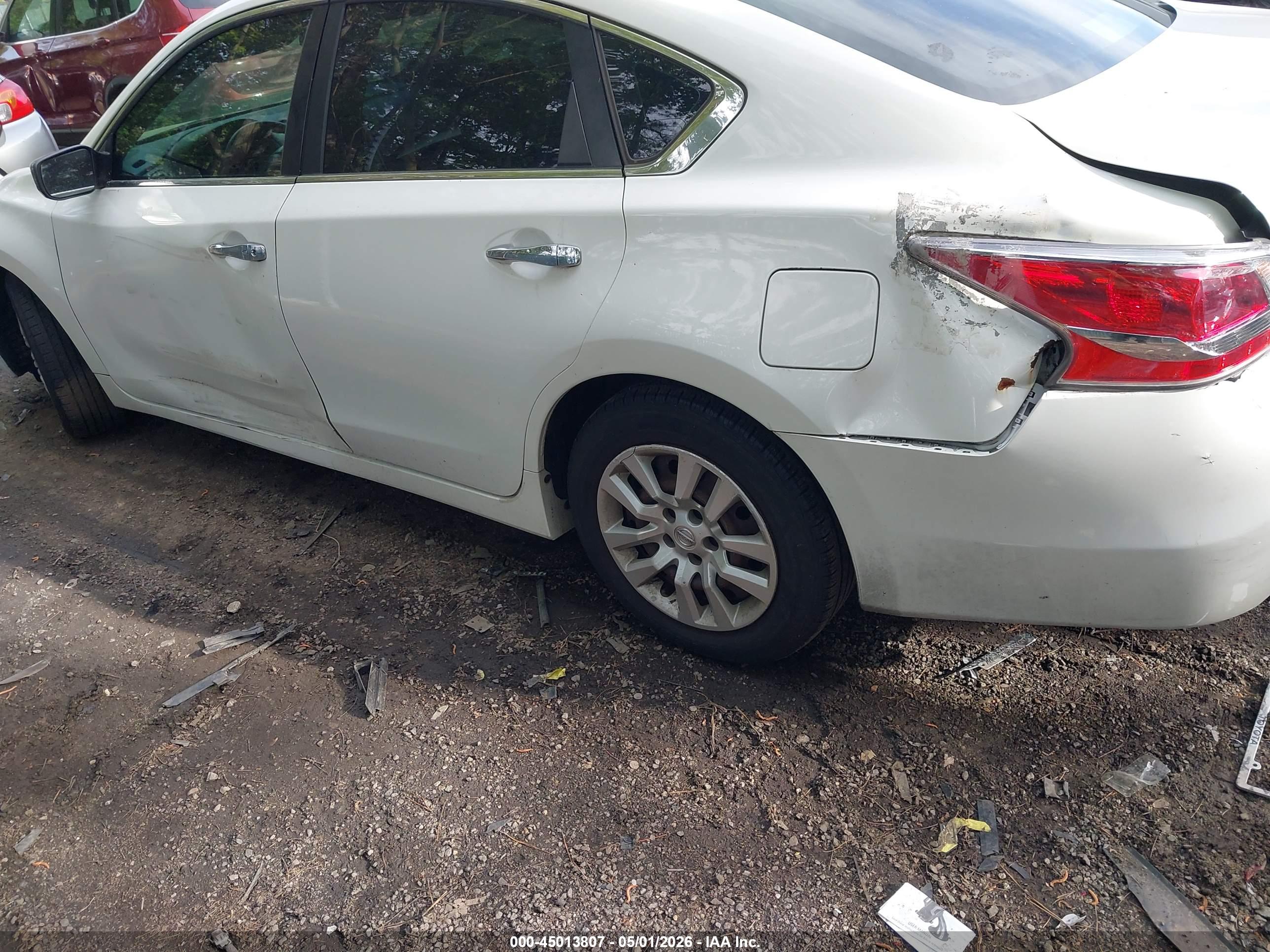NISSAN ALTIMA image 6