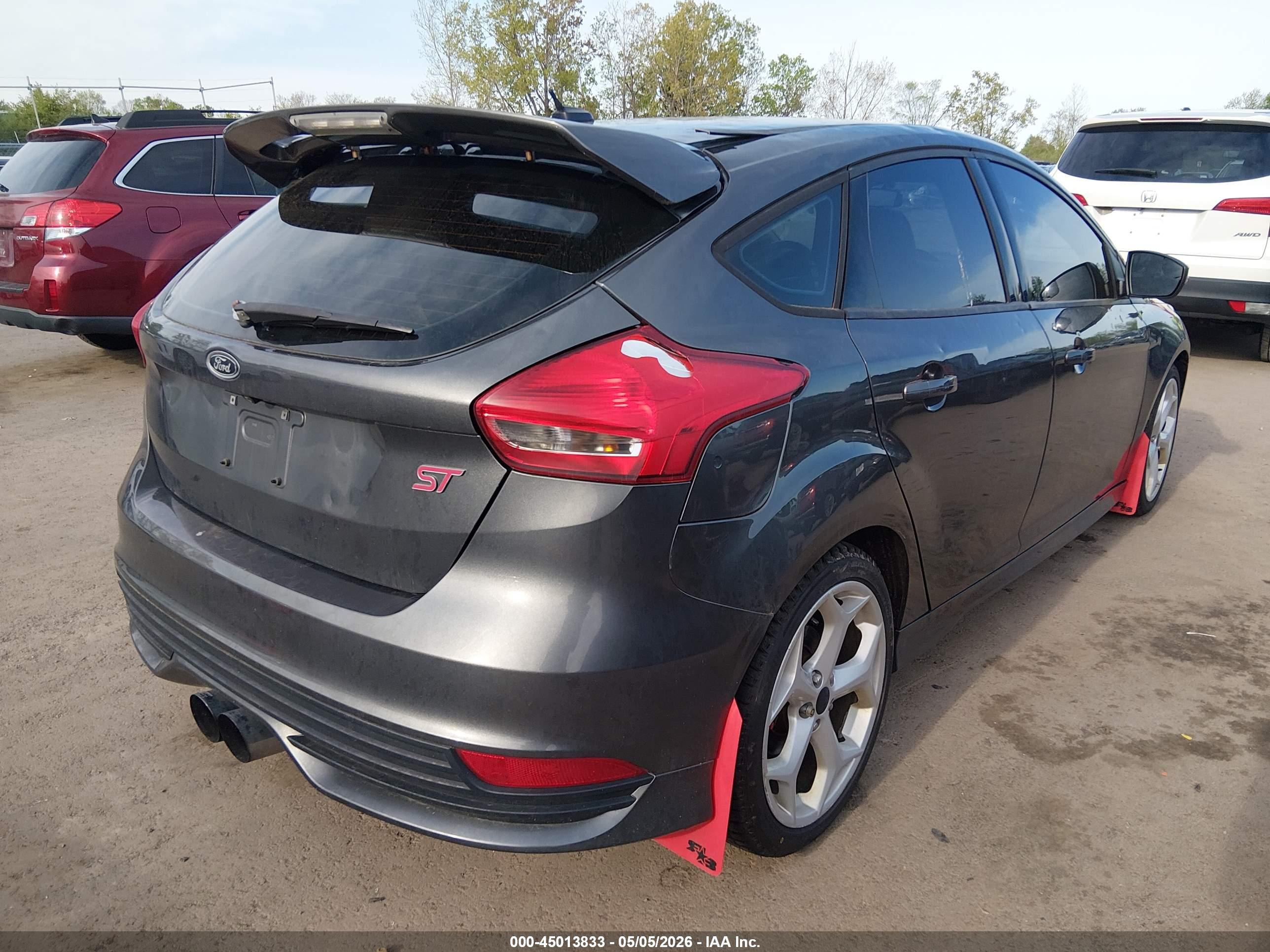 FORD FOCUS image 4