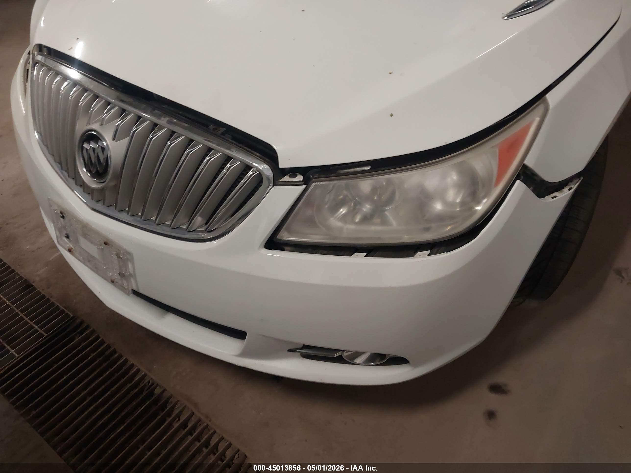 BUICK LACROSSE image 6
