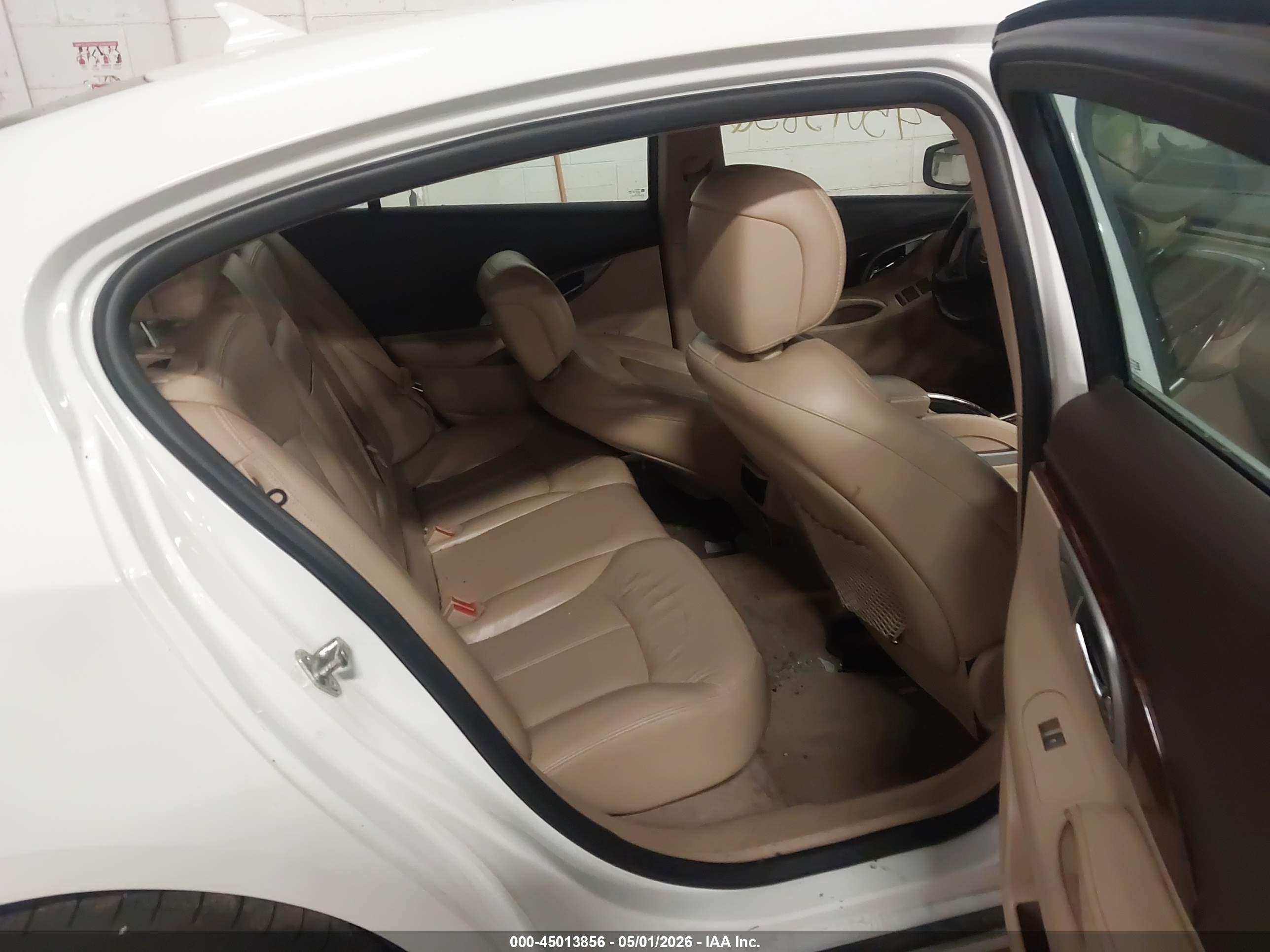 BUICK LACROSSE image 8