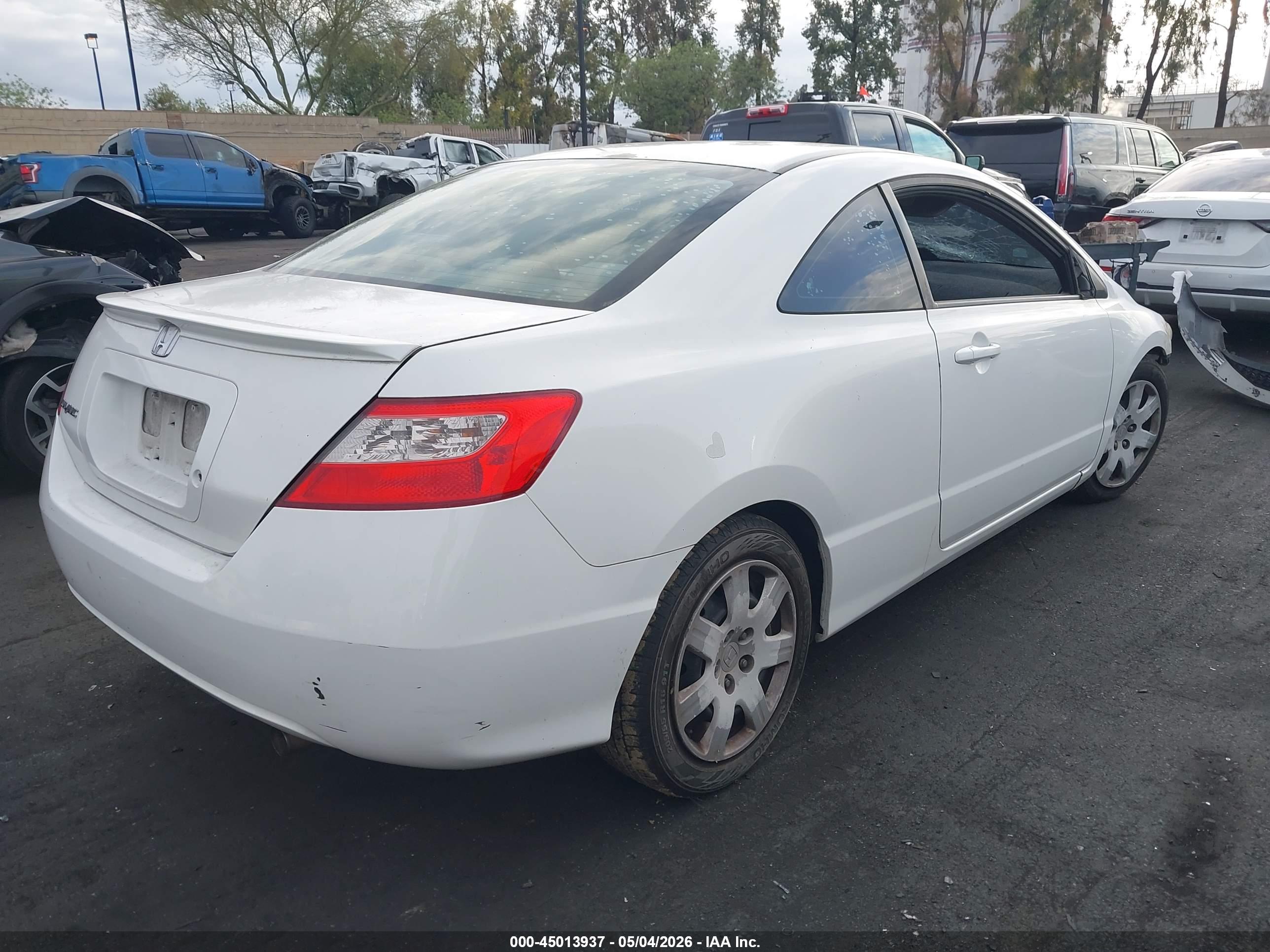 HONDA CIVIC image 4