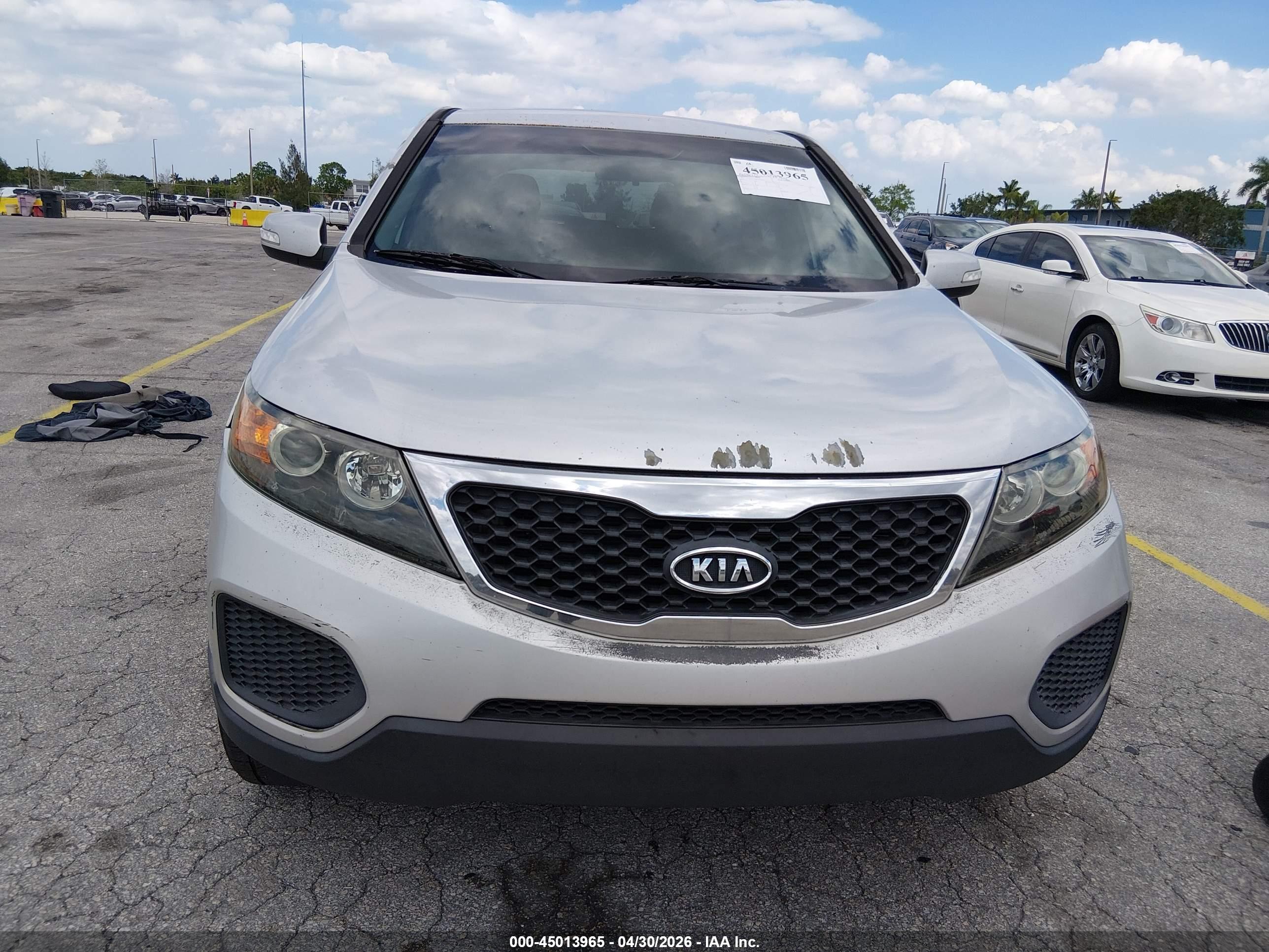 KIA SORENTO image 6