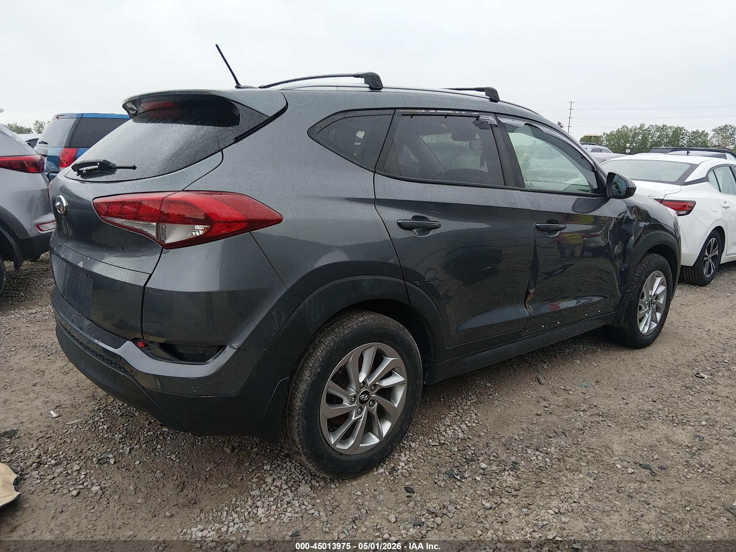 HYUNDAI TUCSON image 4
