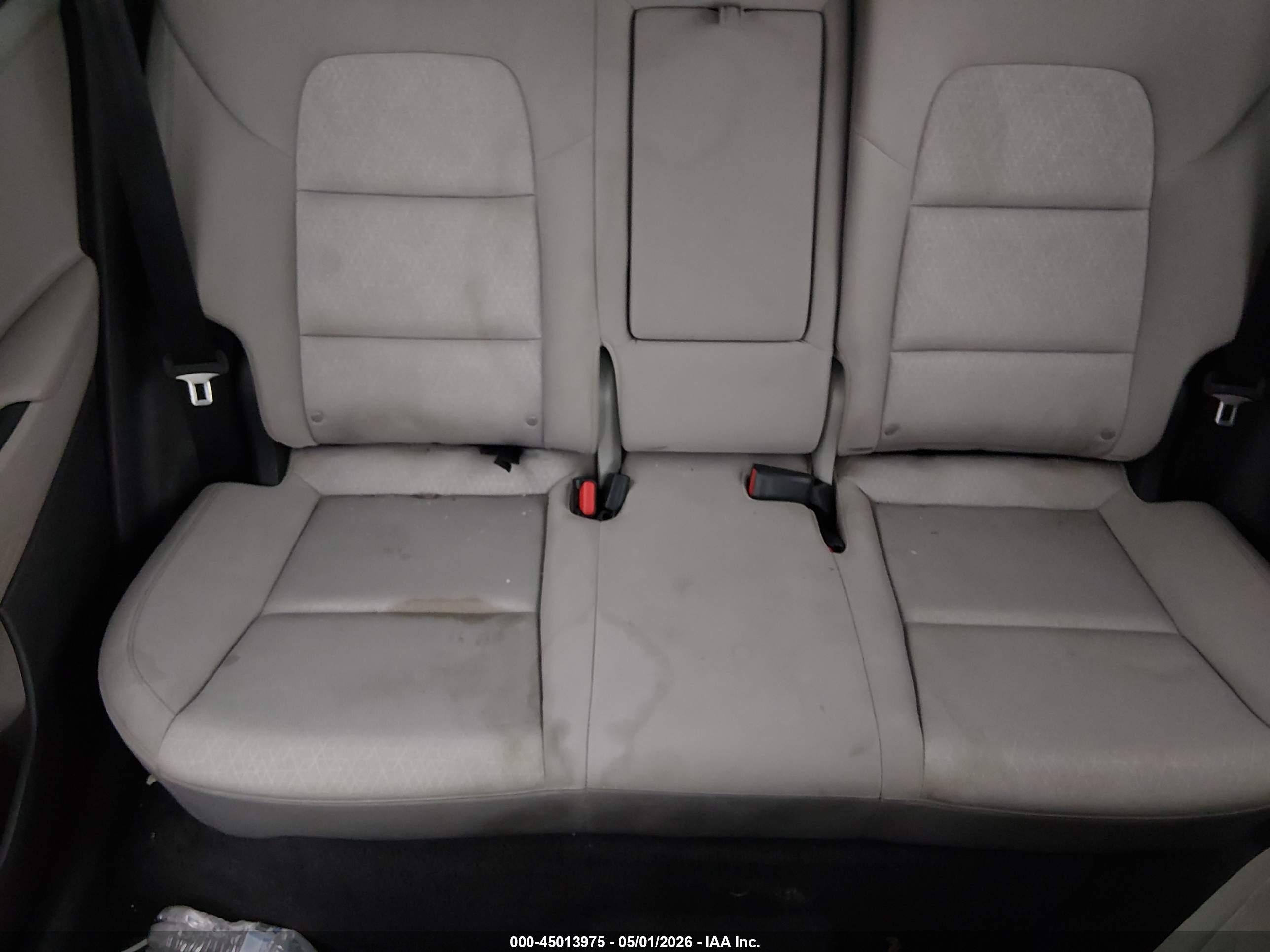 HYUNDAI TUCSON image 8