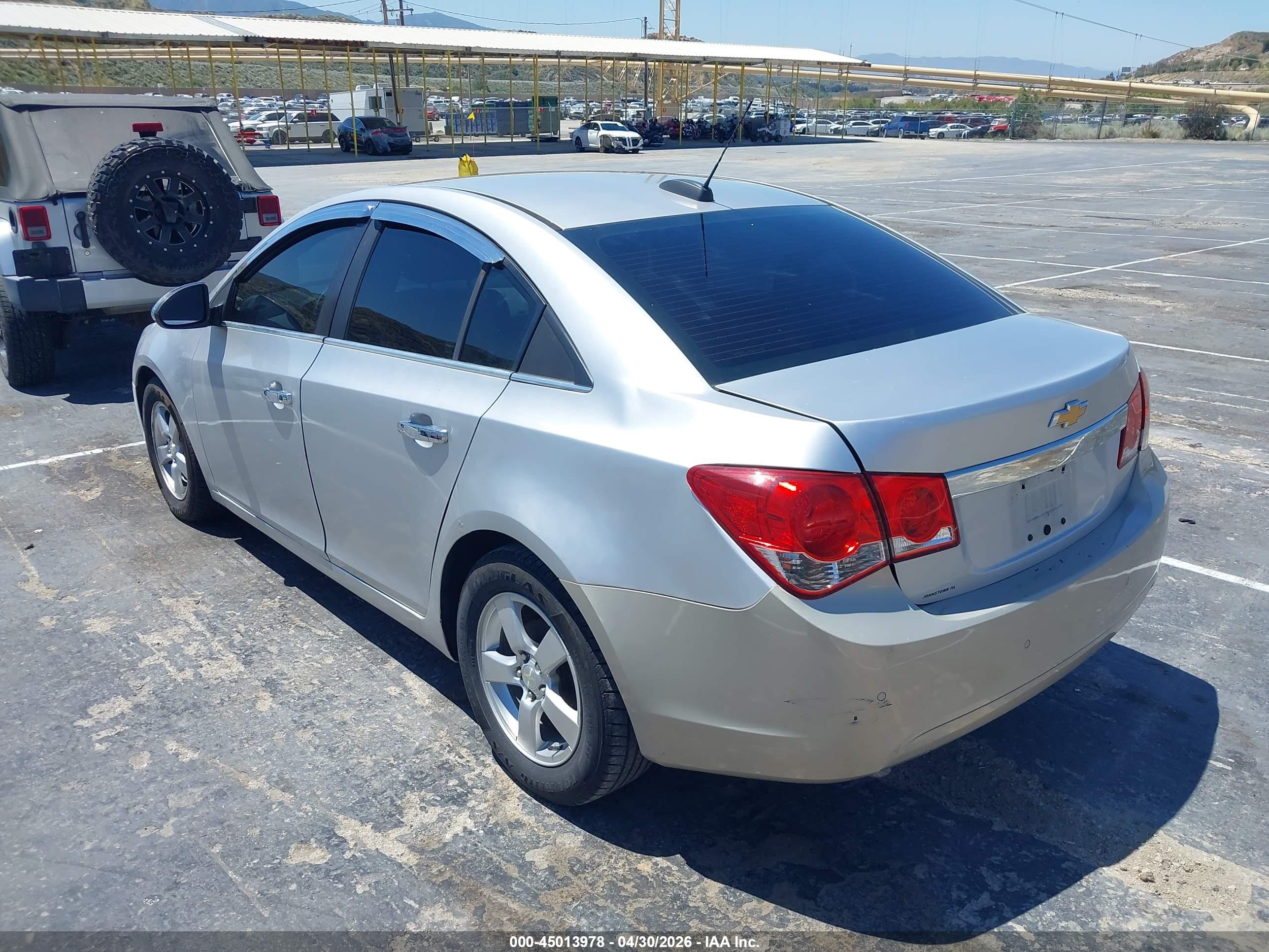 CHEVROLET CRUZE image 3