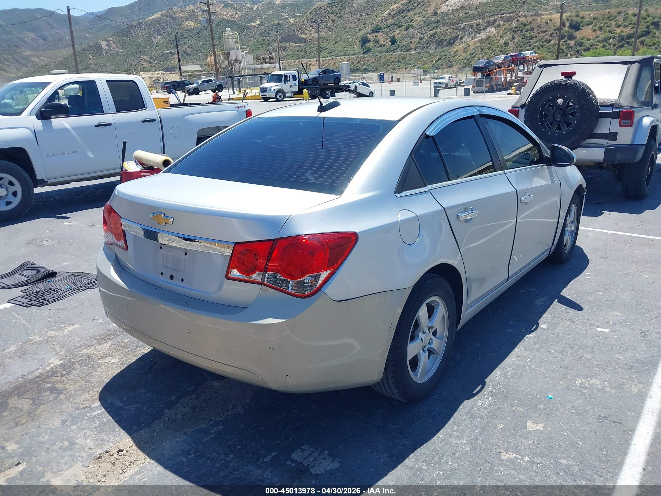 CHEVROLET CRUZE image 4