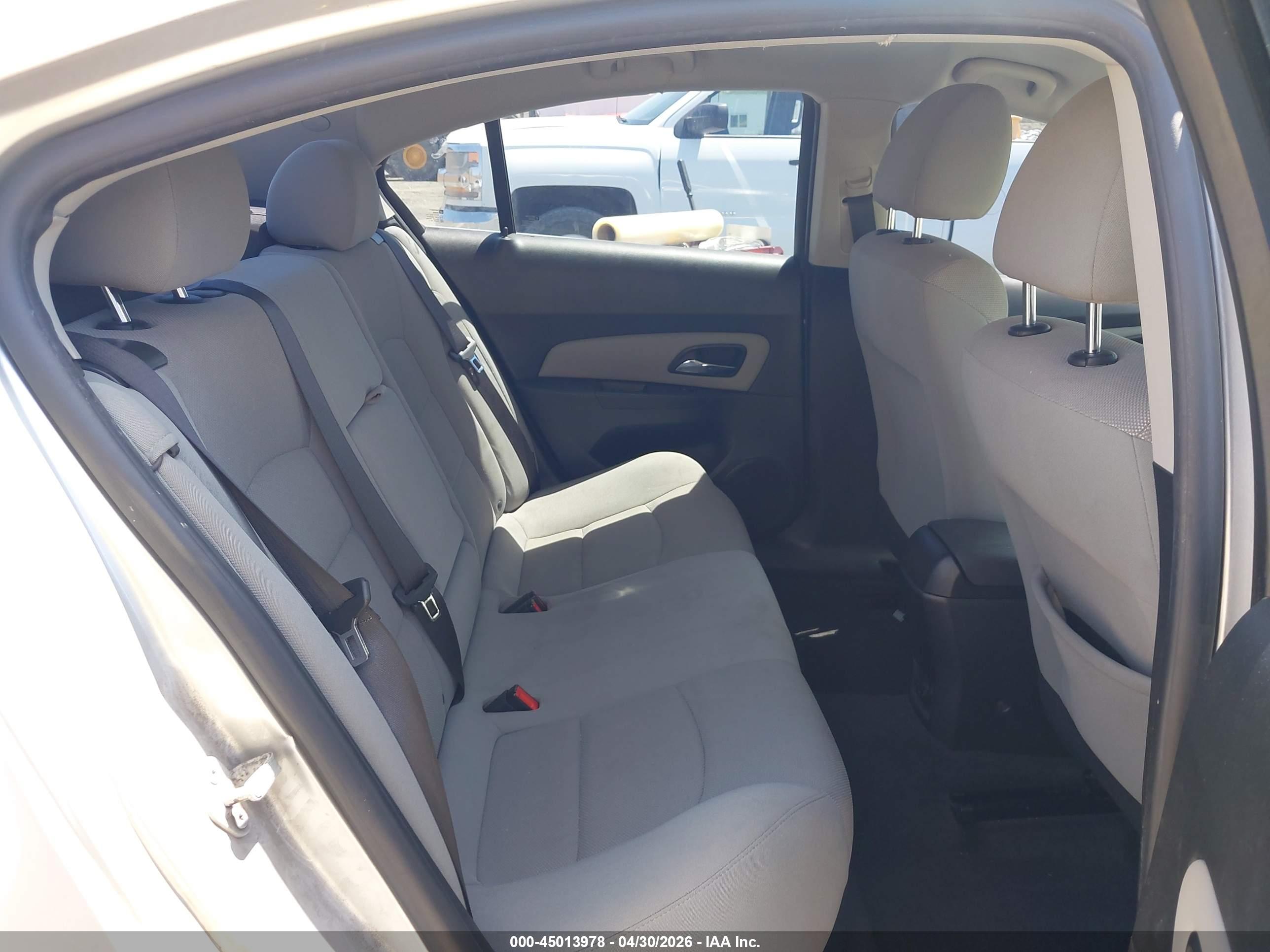 CHEVROLET CRUZE image 8