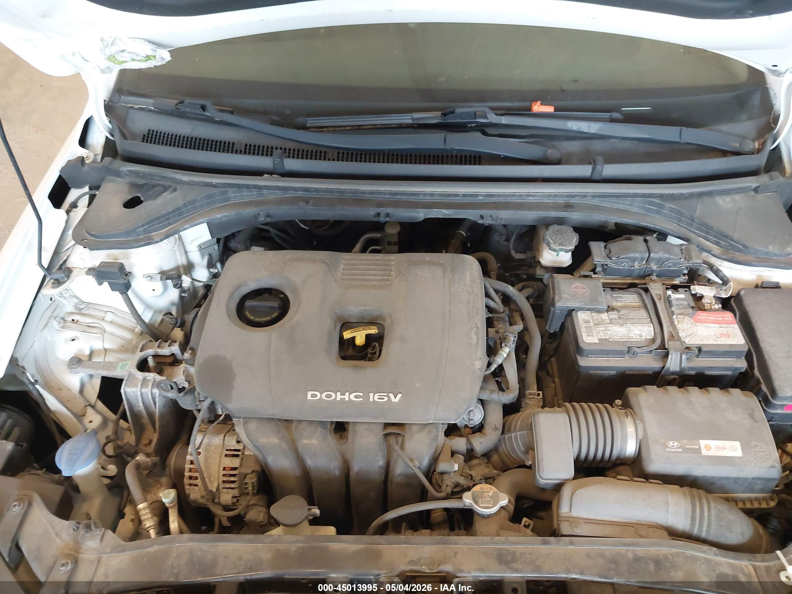 HYUNDAI ELANTRA image 10