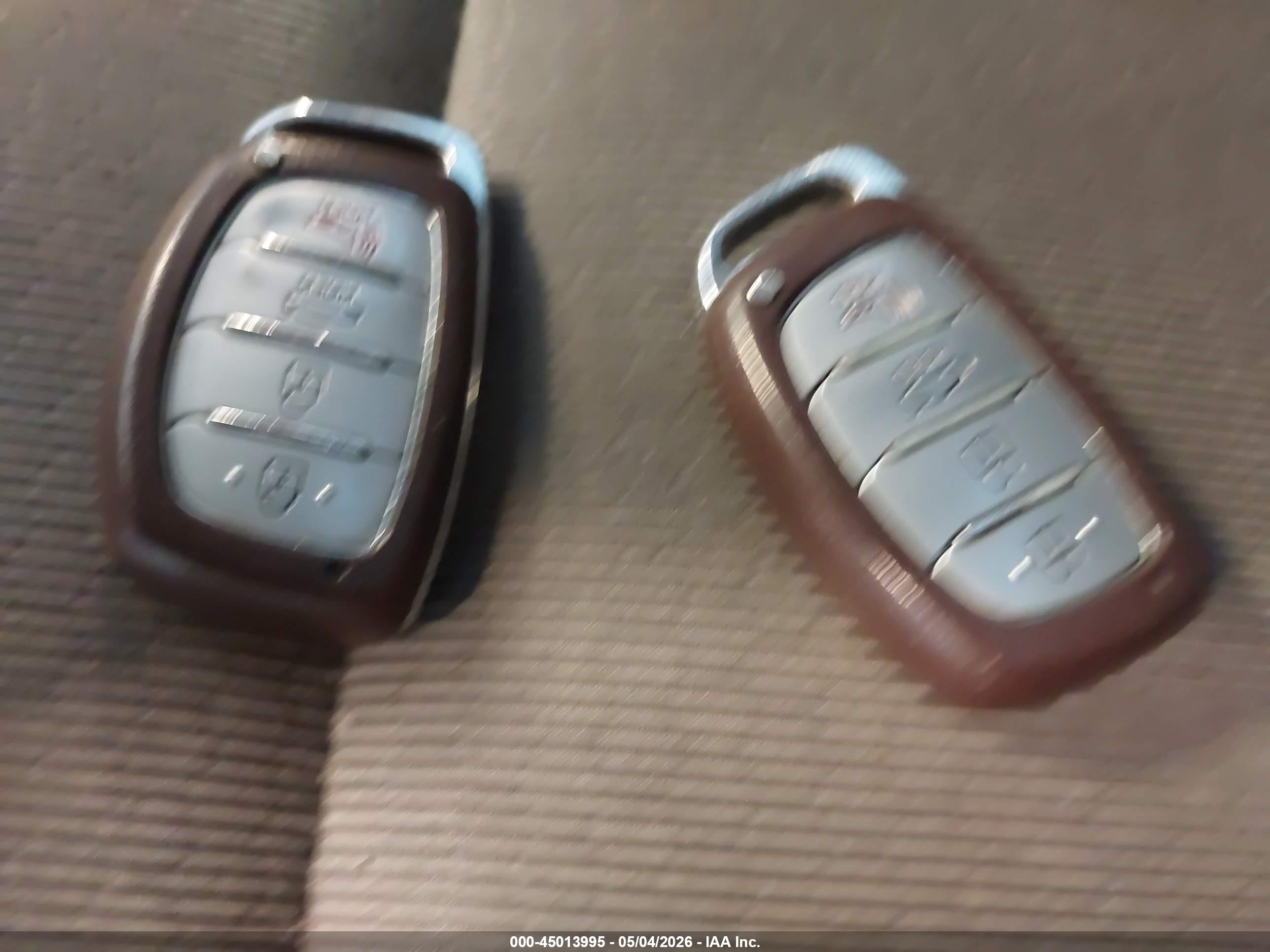 HYUNDAI ELANTRA image 11