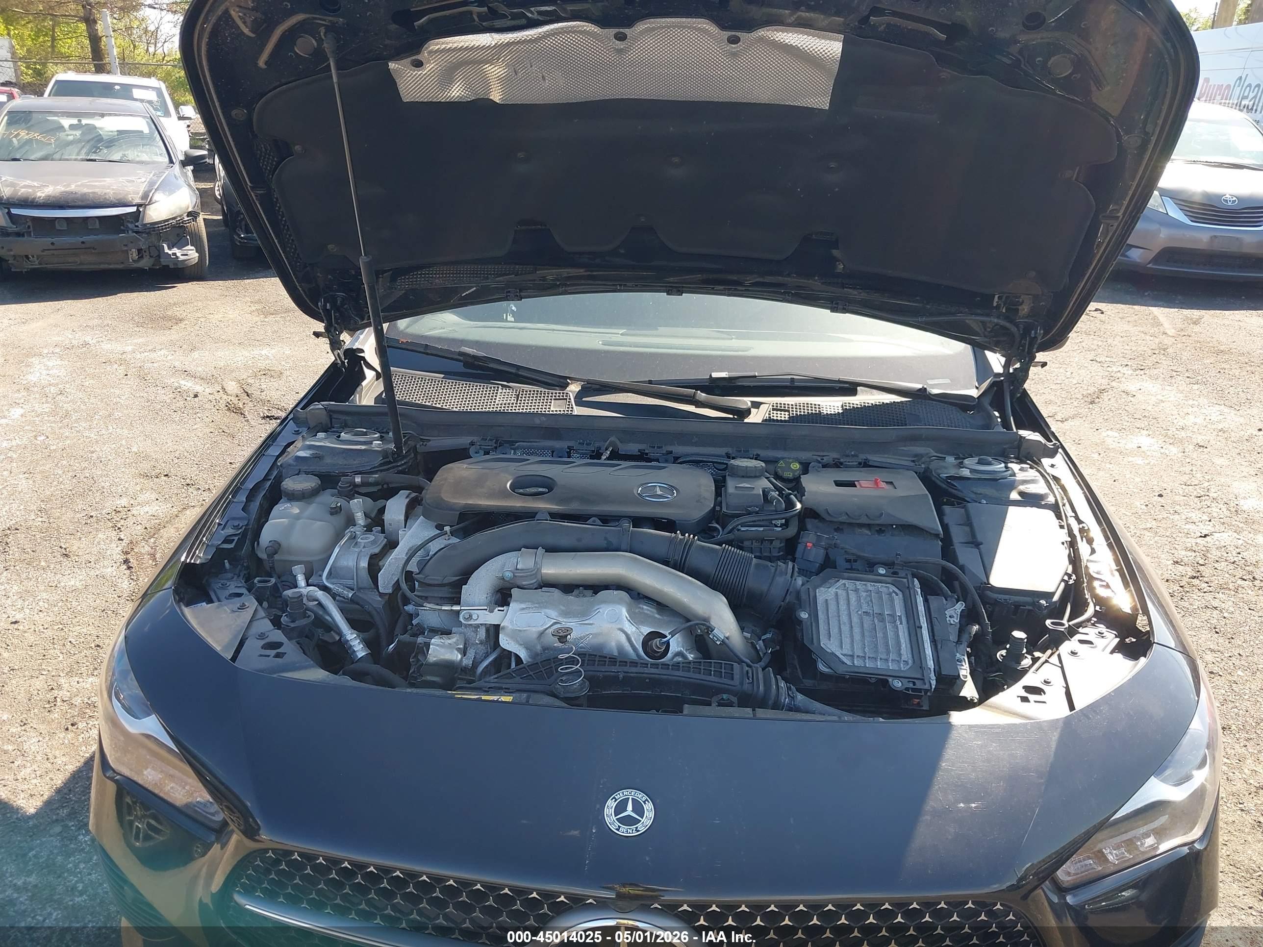 MERCEDES-BENZ CLA image 10