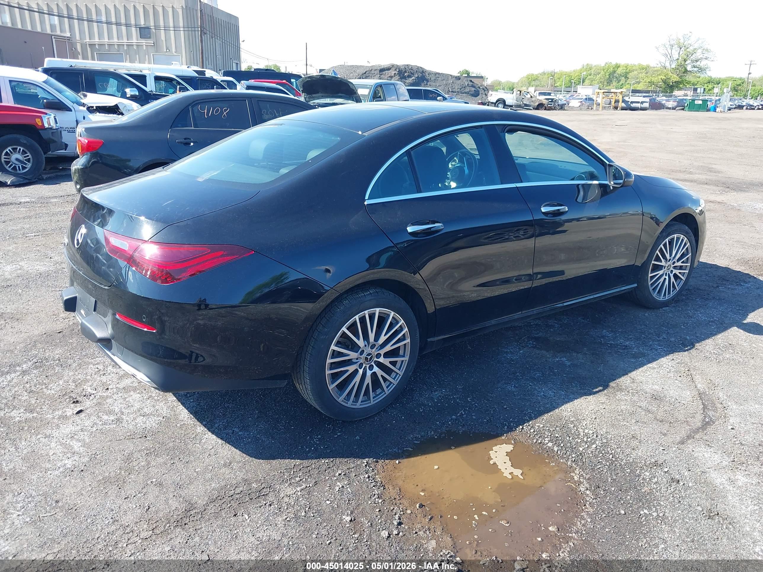 MERCEDES-BENZ CLA image 4