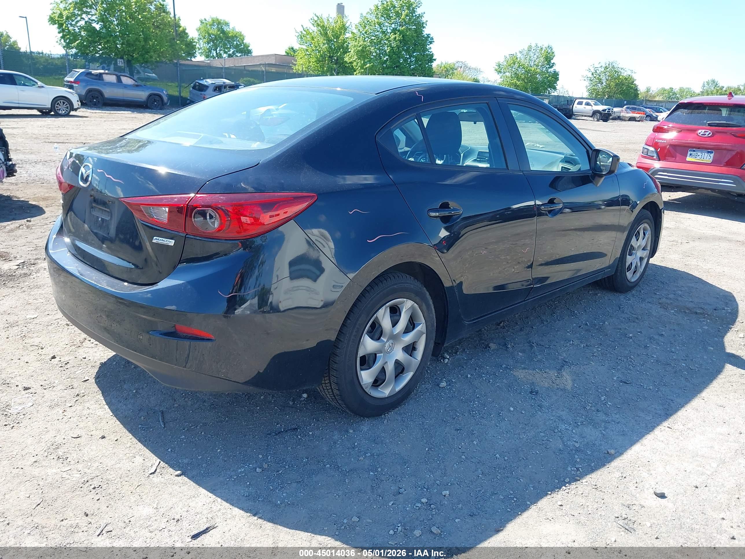MAZDA MAZDA3 image 4