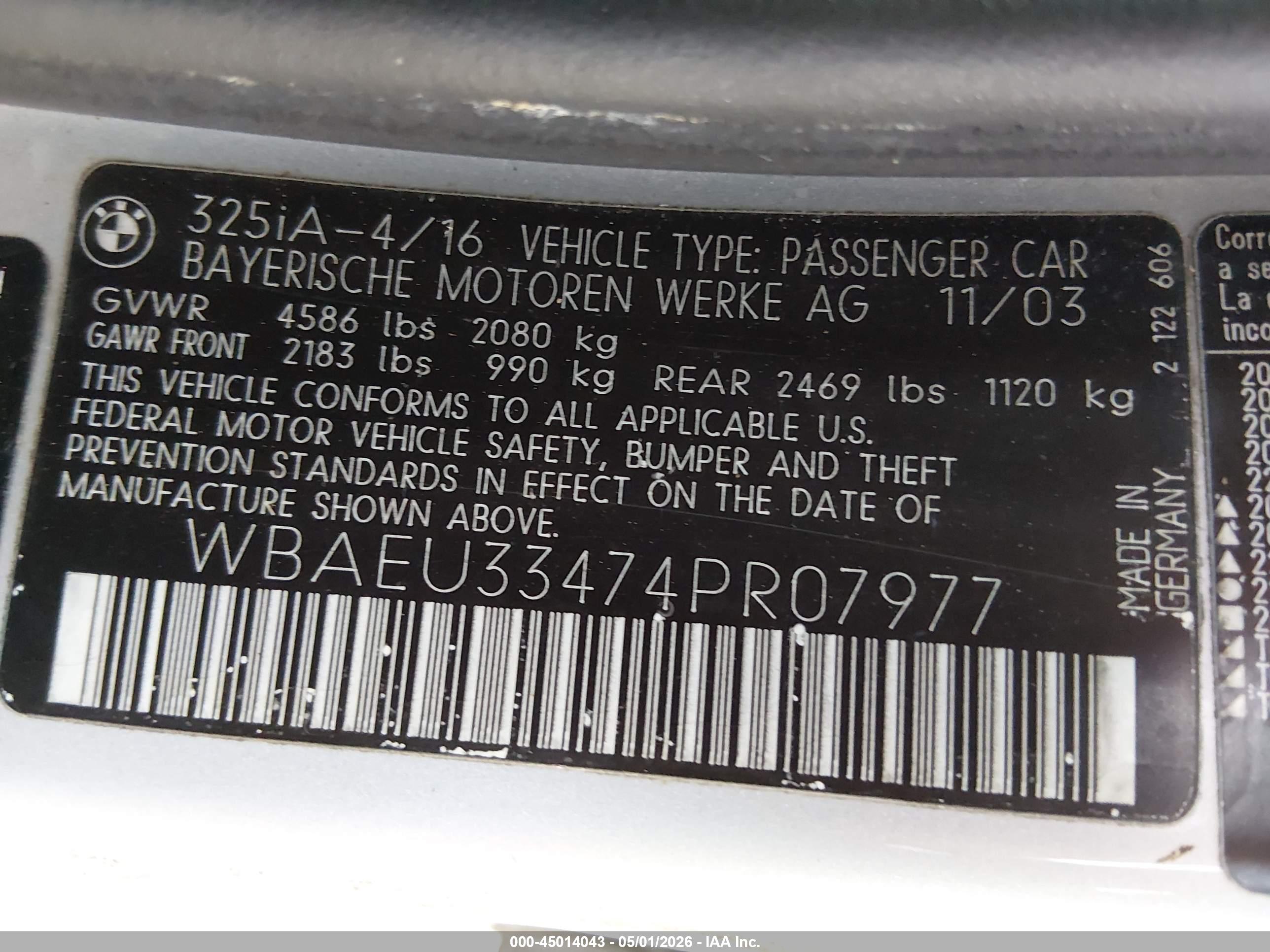 BMW 325XI image 9