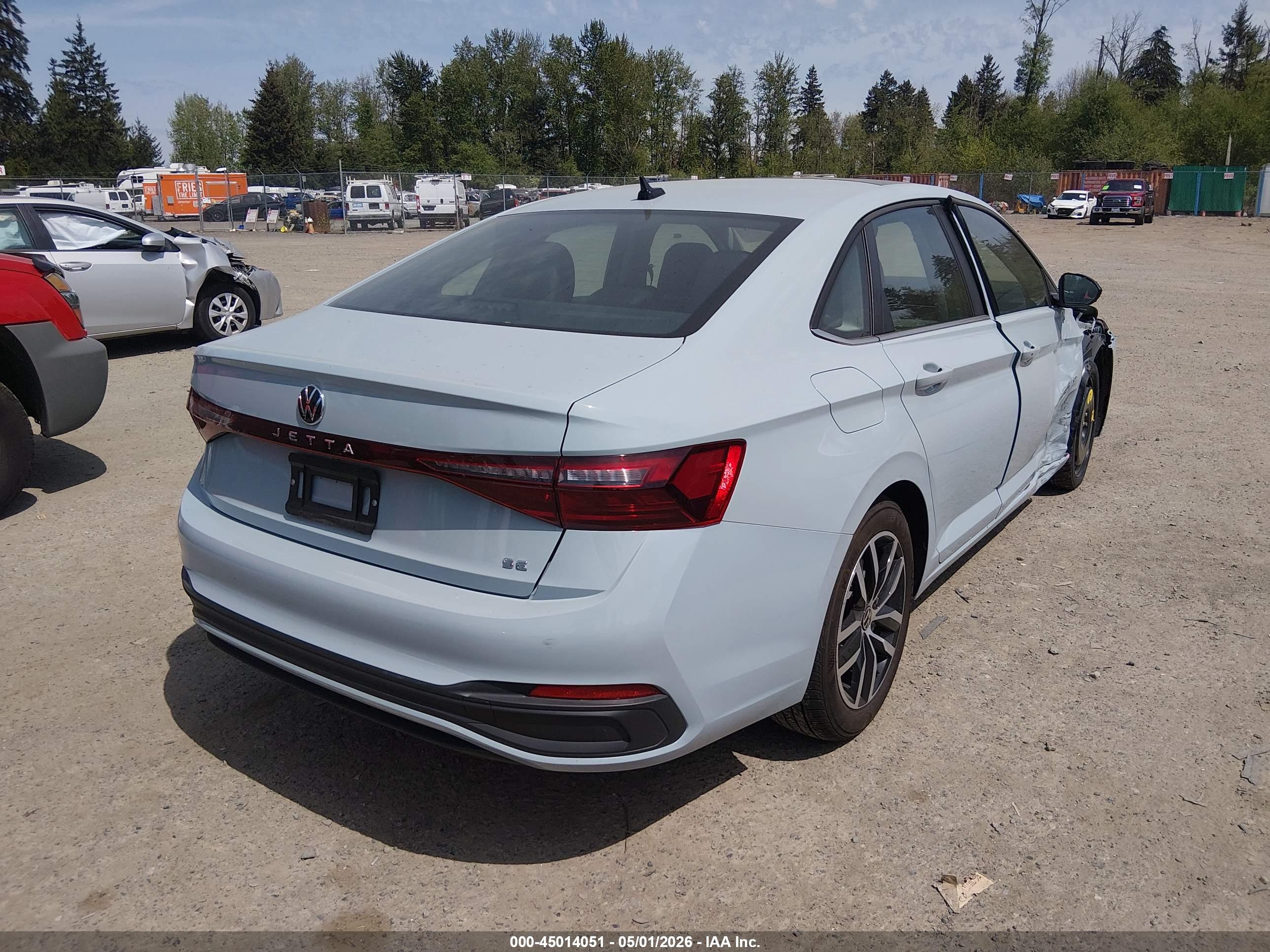 VOLKSWAGEN JETTA image 4