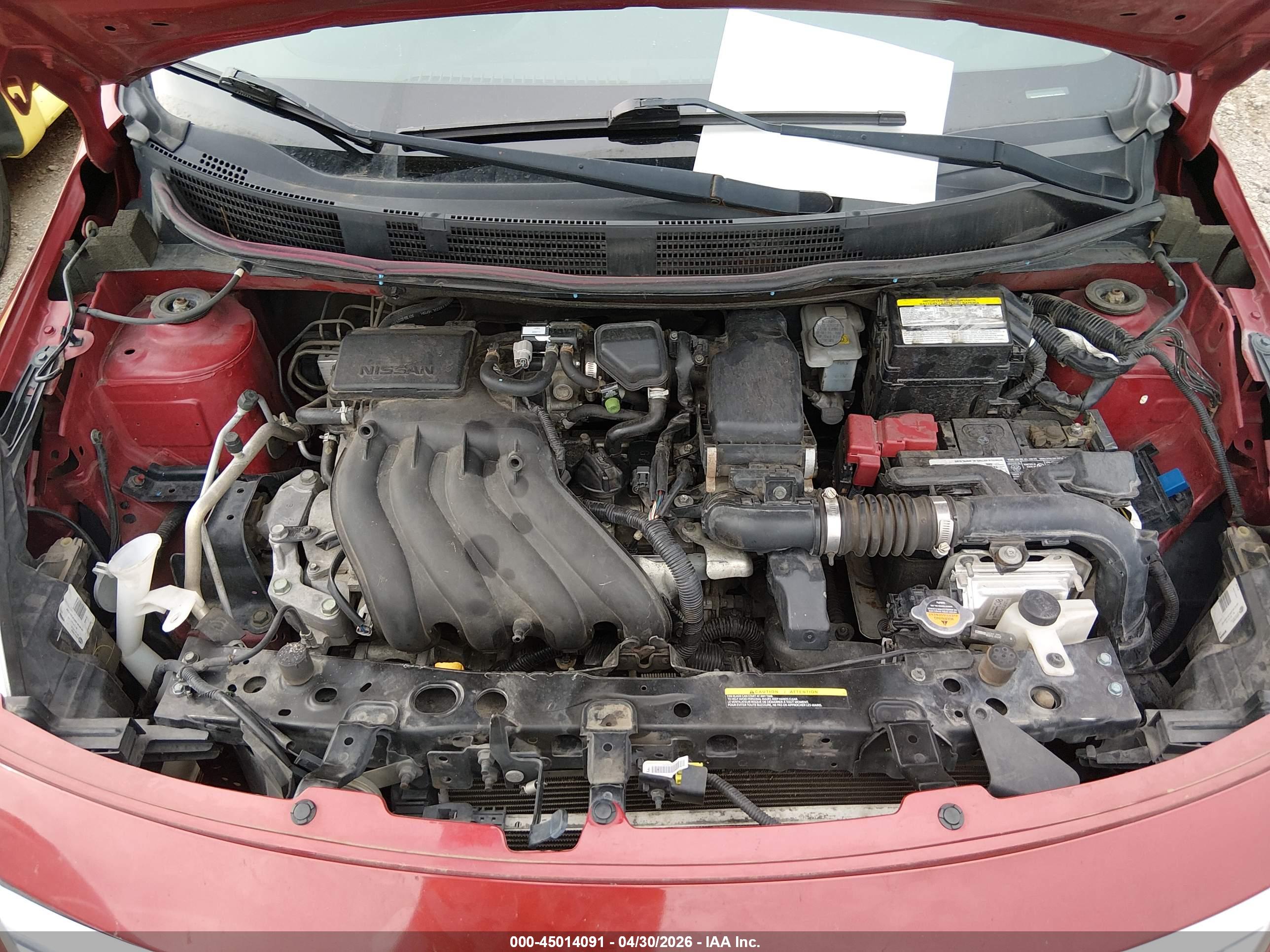 NISSAN VERSA image 10