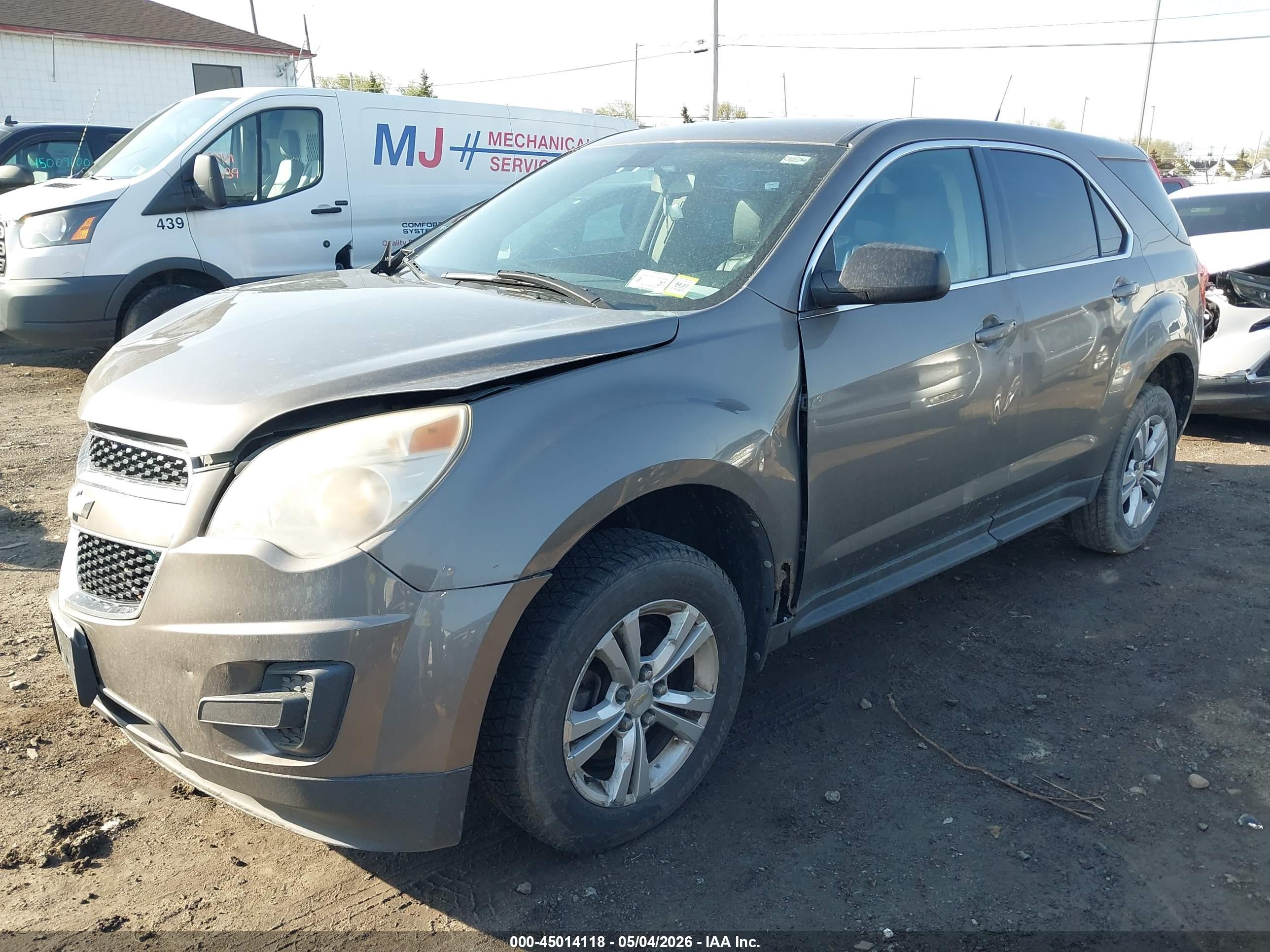 CHEVROLET EQUINOX image 2