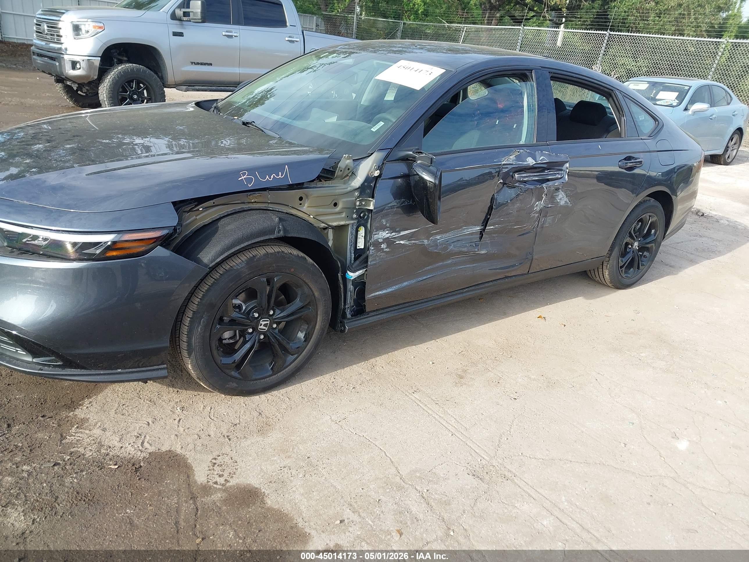 HONDA ACCORD image 6