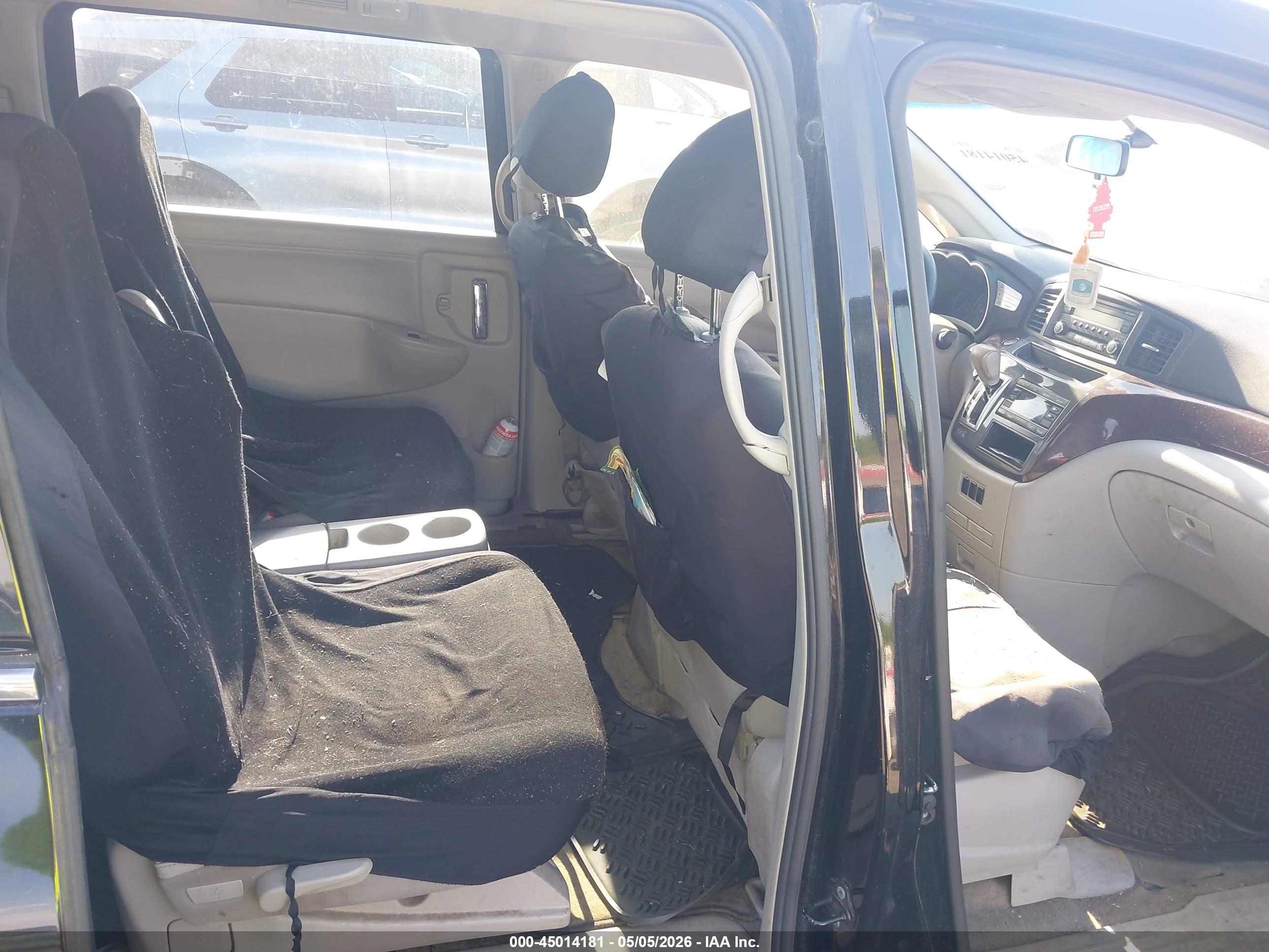 NISSAN QUEST image 8