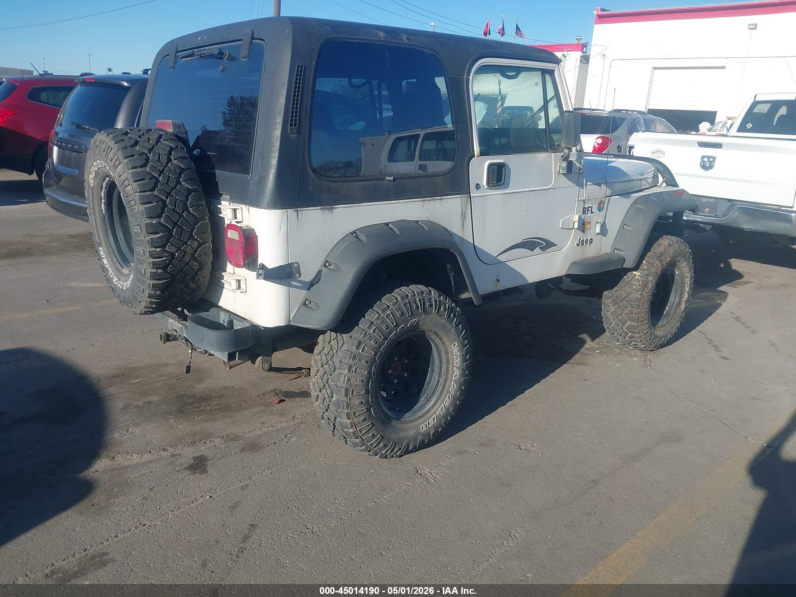 JEEP WRANGLER image 4