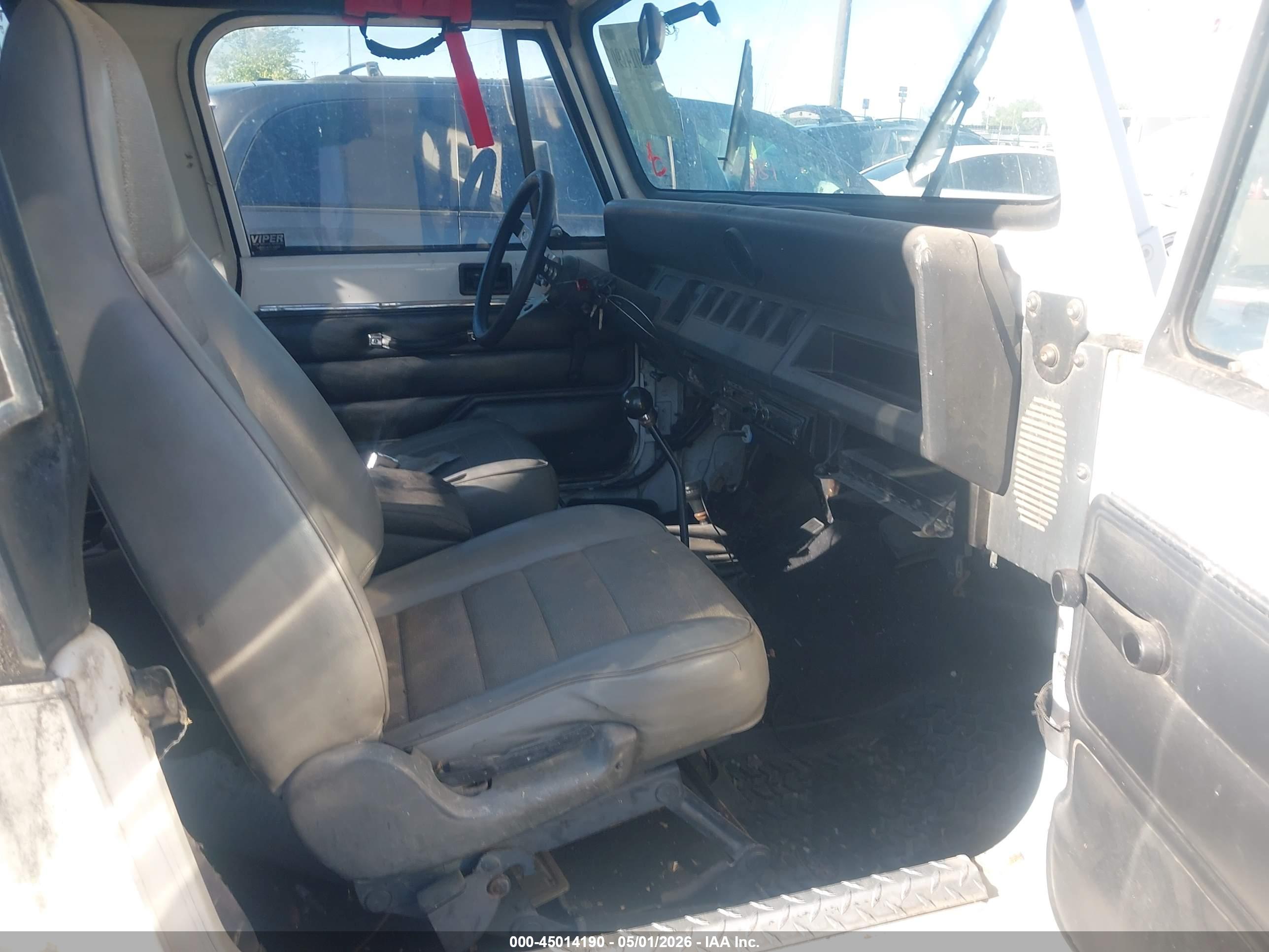 JEEP WRANGLER image 5