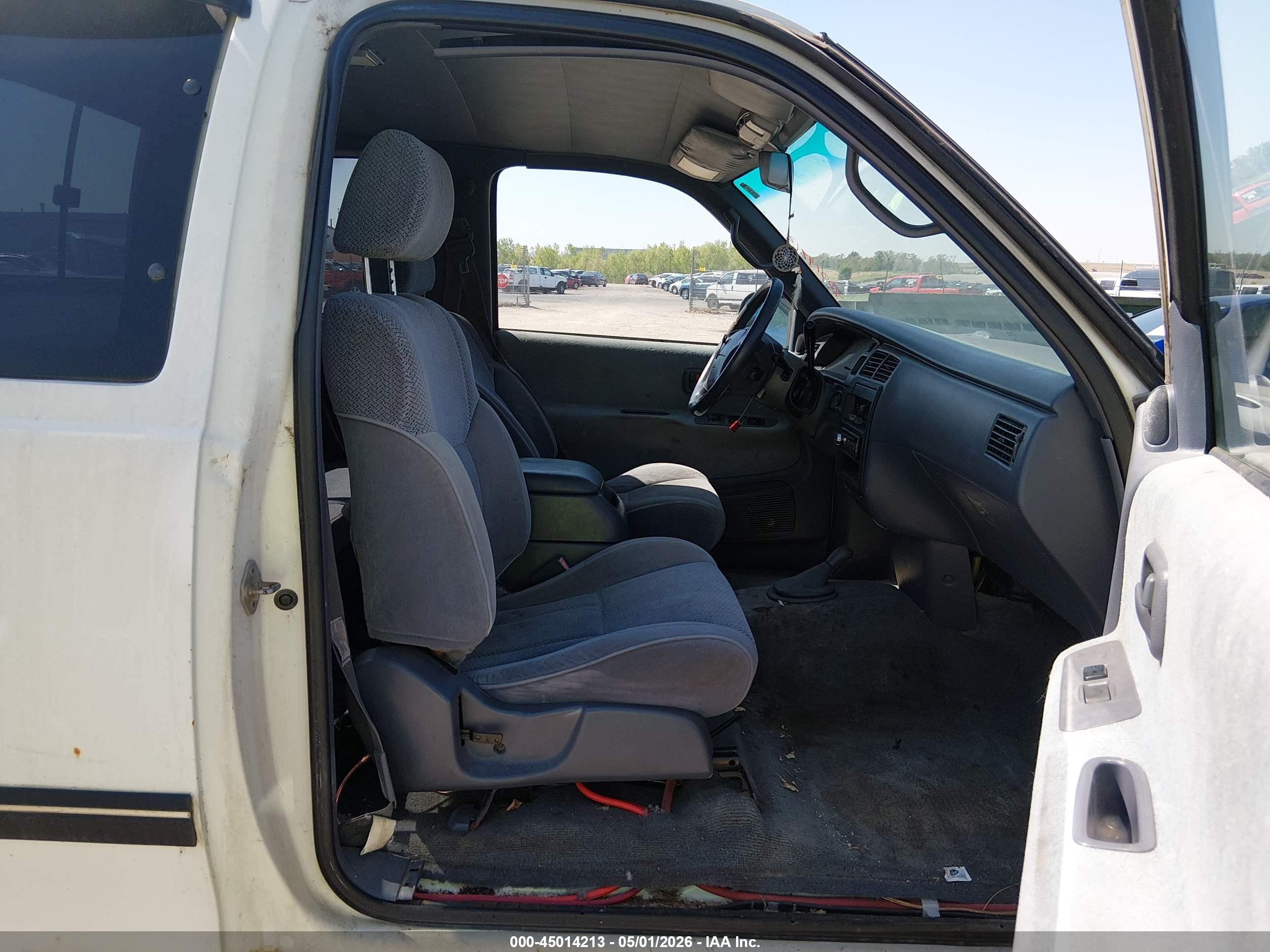 TOYOTA T100 image 5