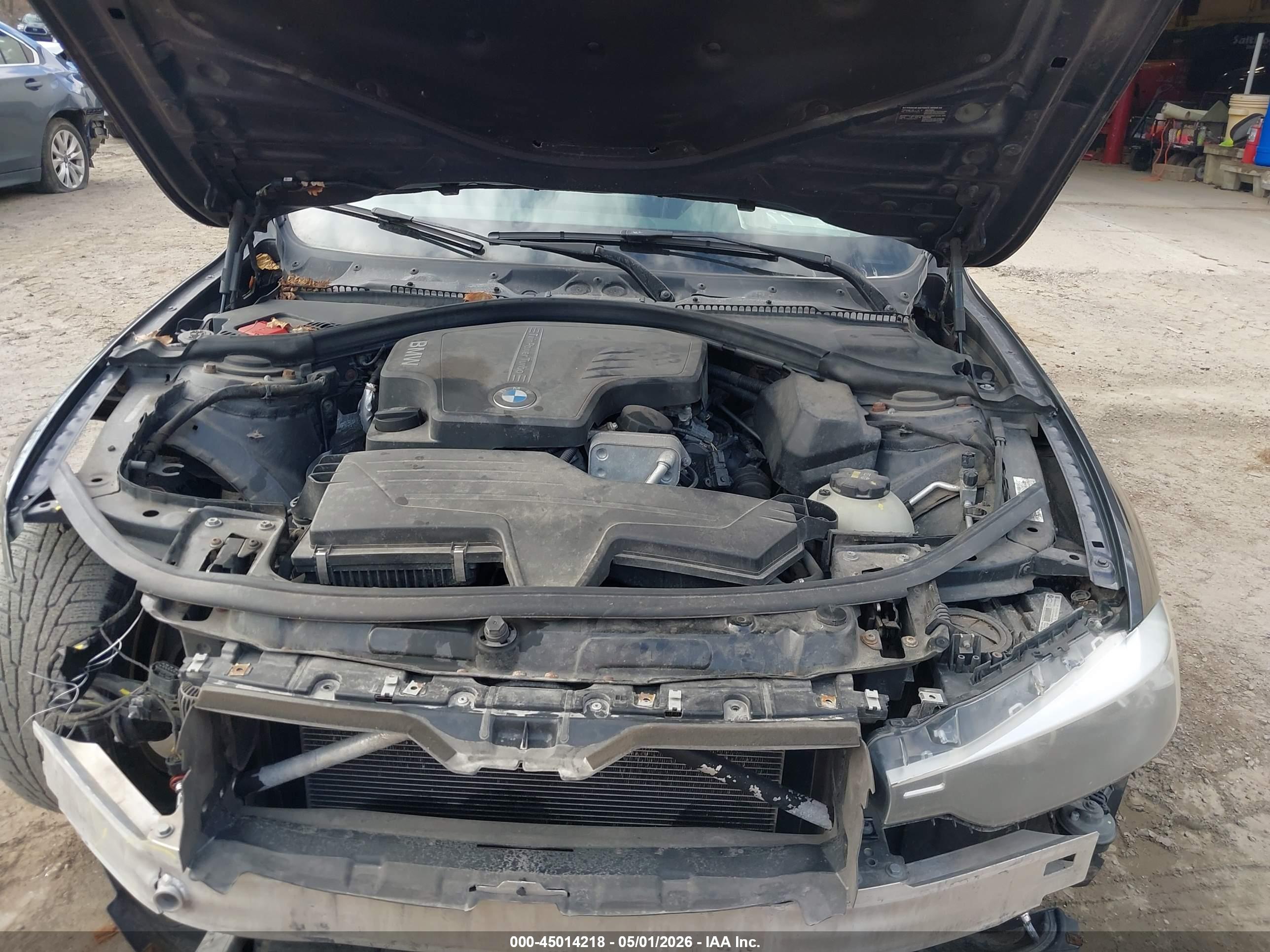 BMW 320I image 10