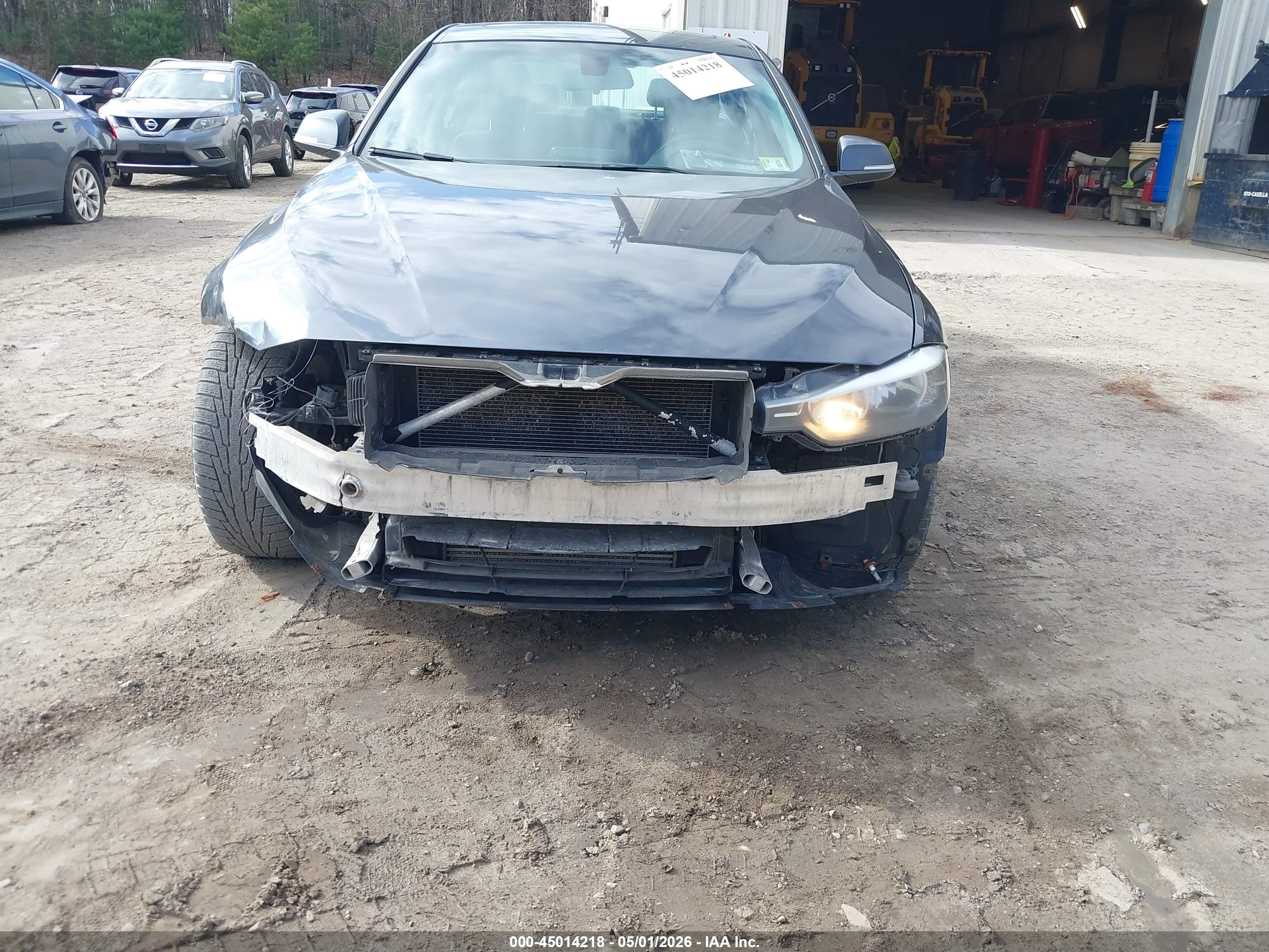 BMW 320I image 6