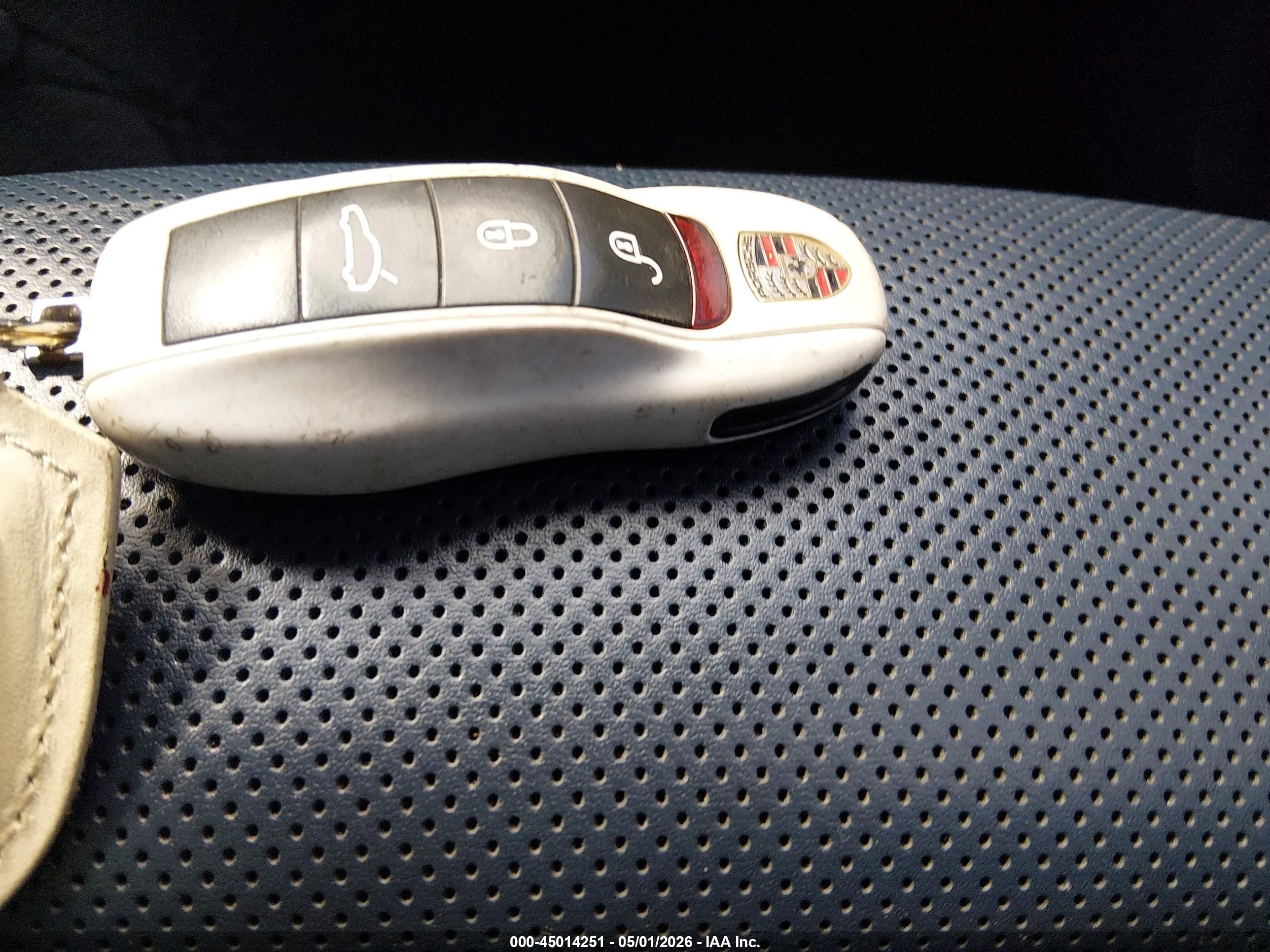 PORSCHE PANAMERA image 11